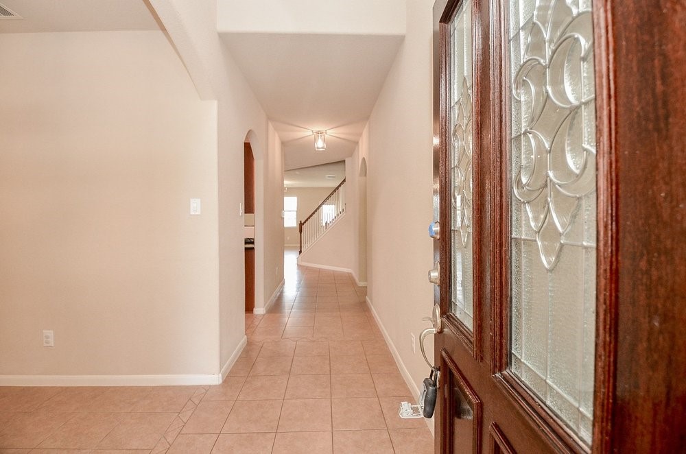 6107 Grassy Haven Lane Property Photo 3
