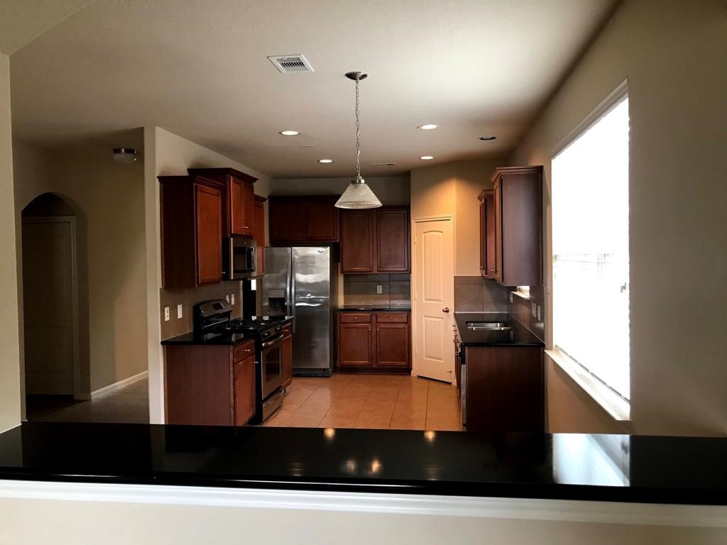 6107 Grassy Haven Lane Property Photo 9