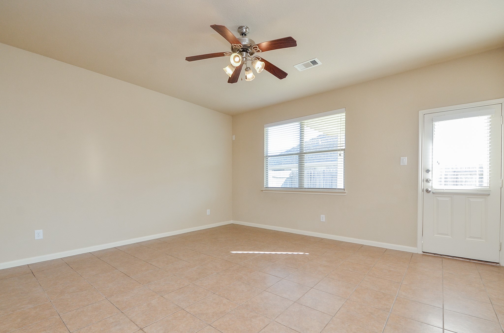 6107 Grassy Haven Lane Property Photo 18