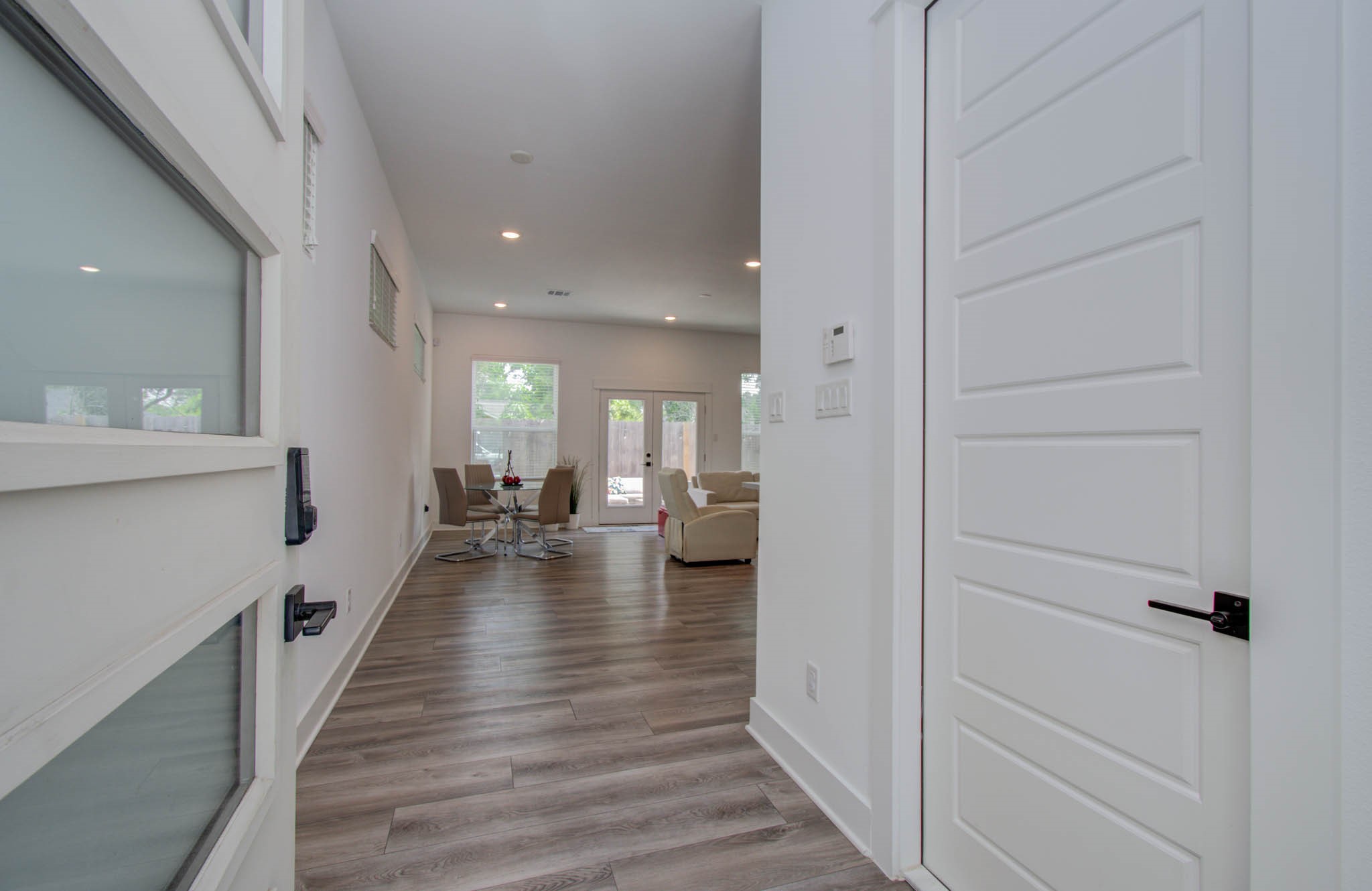 970 Highland Sound Lane Property Photo 6