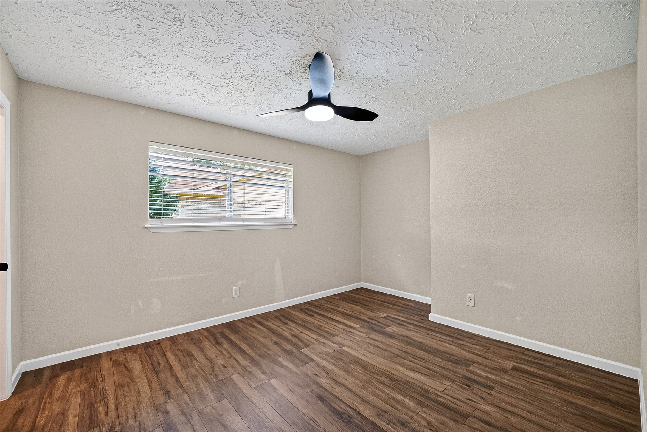 711 Leicester Lane Property Photo 25