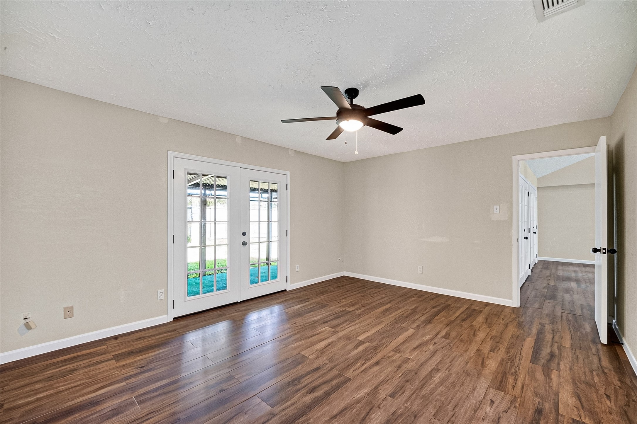 711 Leicester Lane Property Photo 33
