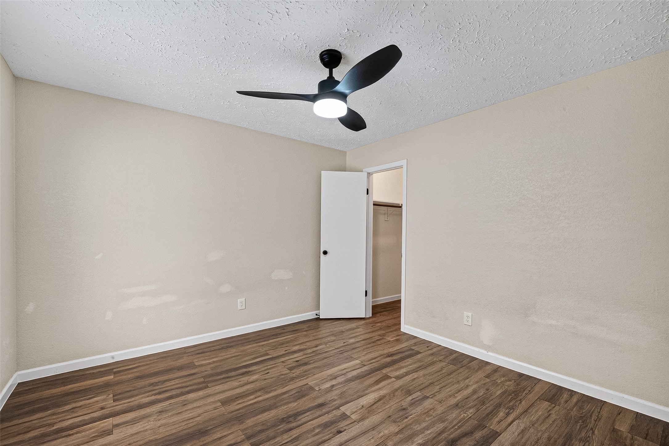 711 Leicester Lane Property Photo 35