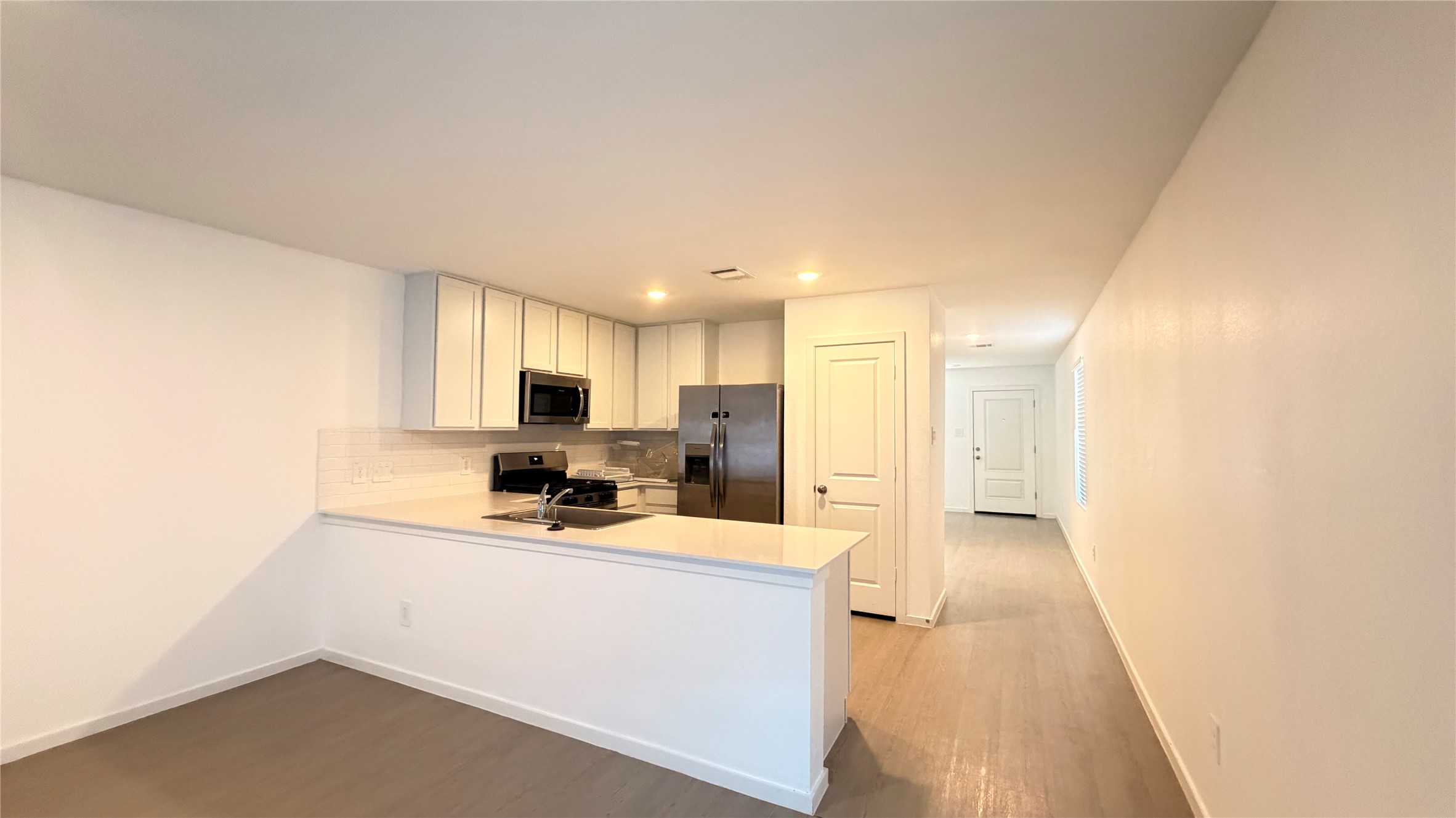 852 Village Brook Drive Property Photo 3