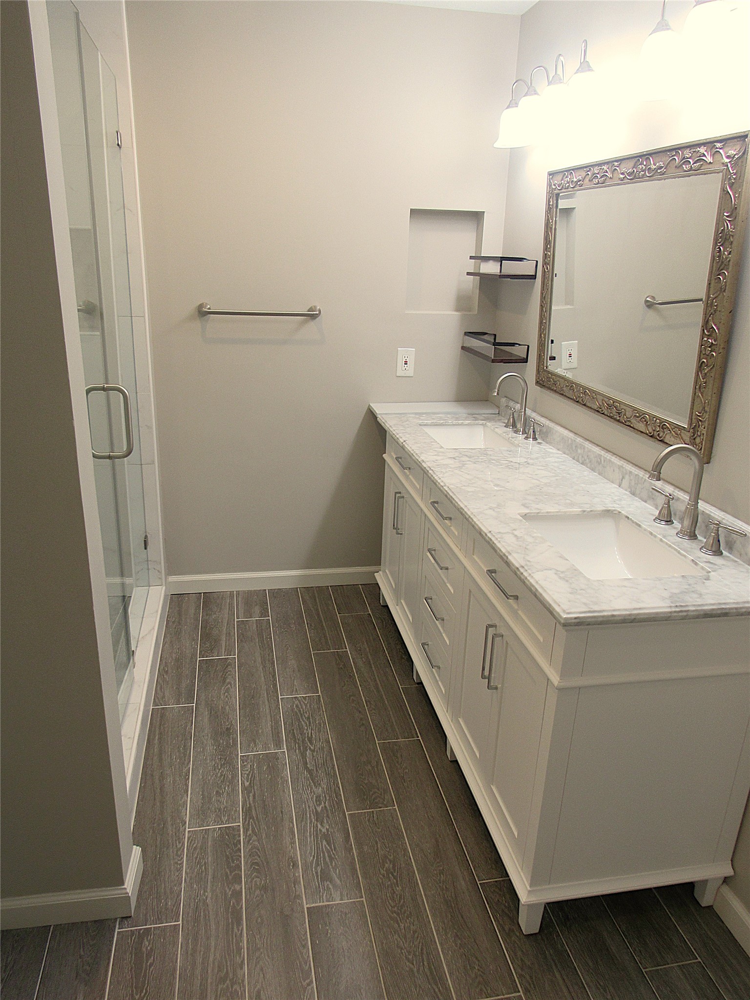 3311 Golden Willow Drive Property Photo 13