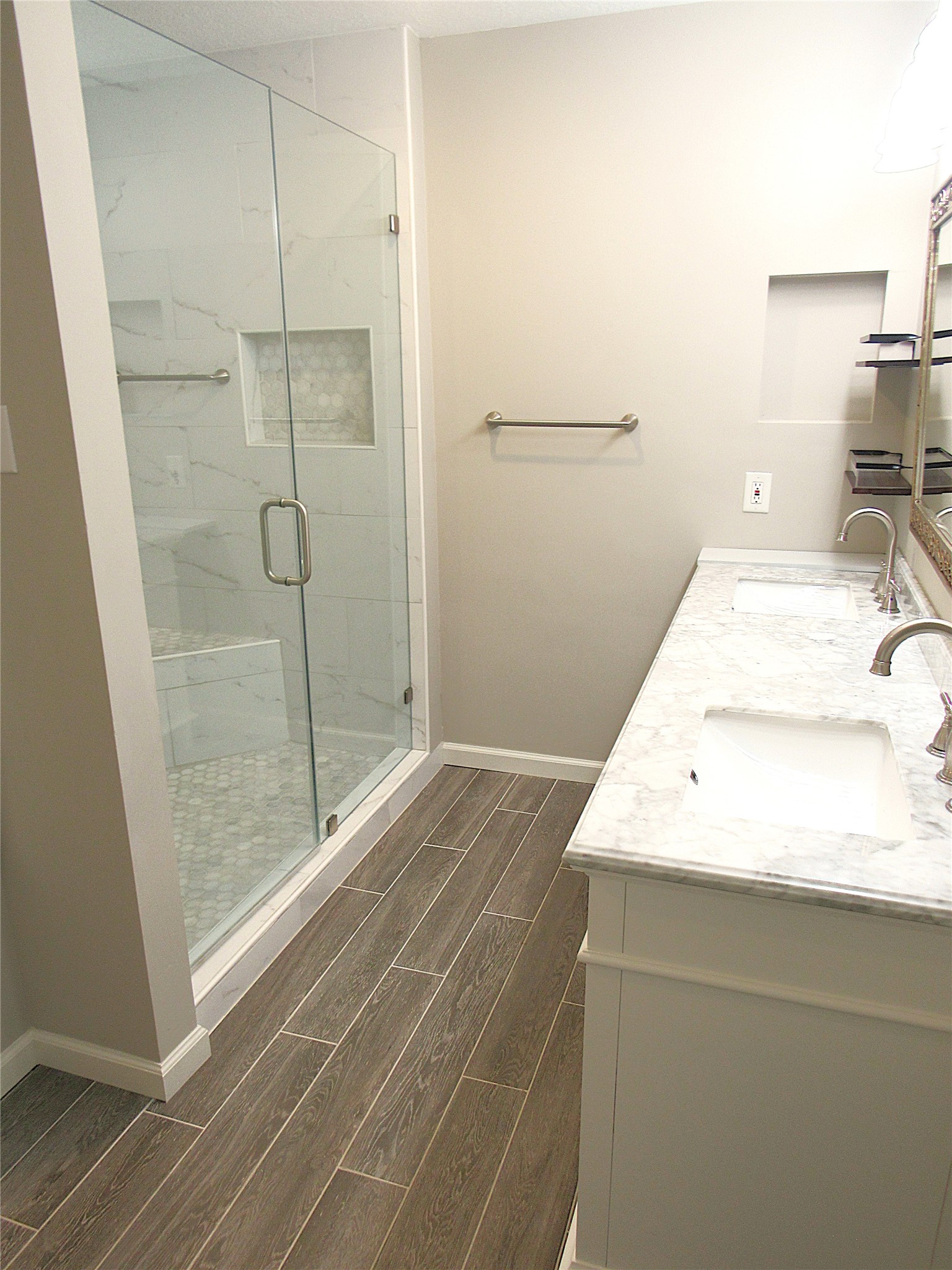 3311 Golden Willow Drive Property Photo 14