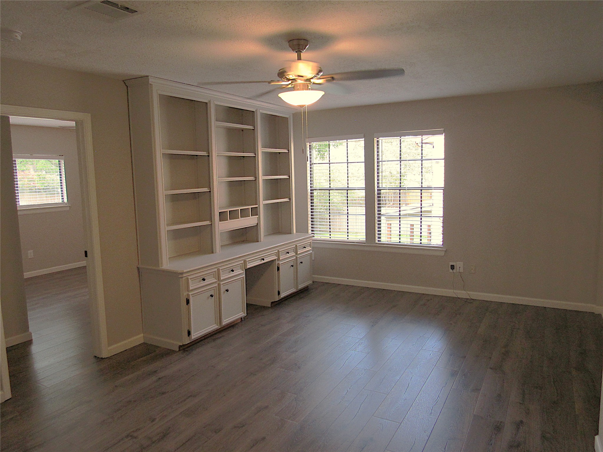 3311 Golden Willow Drive Property Photo 21
