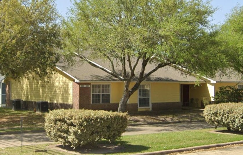 1803 Gray St Property Photo 2