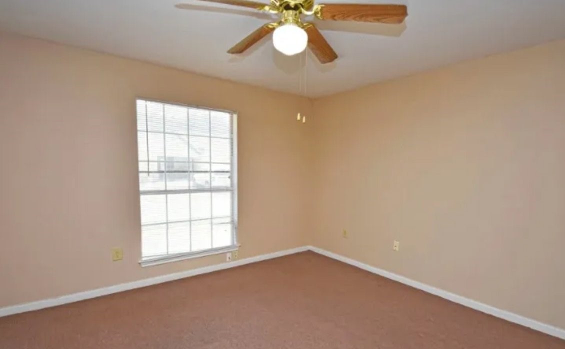 1803 Gray St Property Photo 5