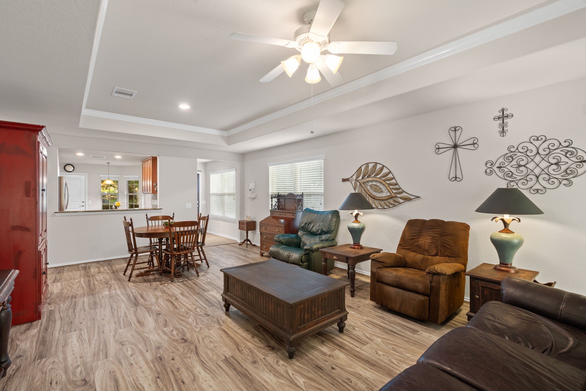 1131 Oleander Way Property Photo 8