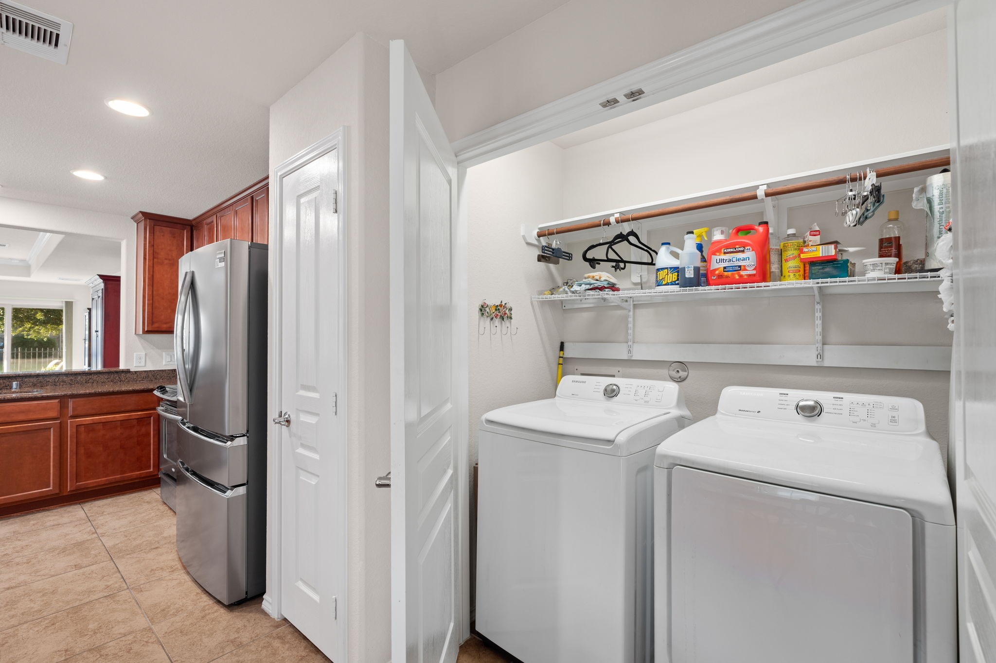 1131 Oleander Way Property Photo 18