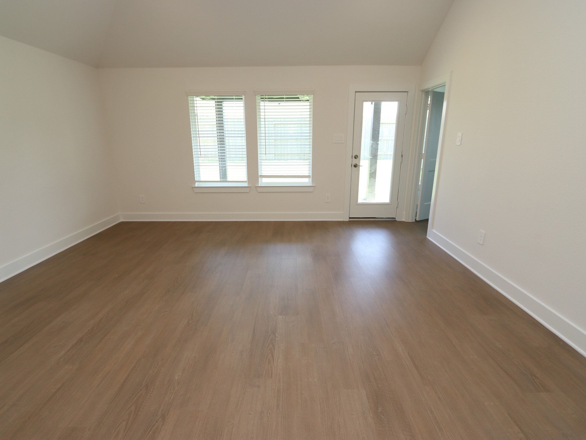 22478 Birchfield Grove Lane Property Photo 3