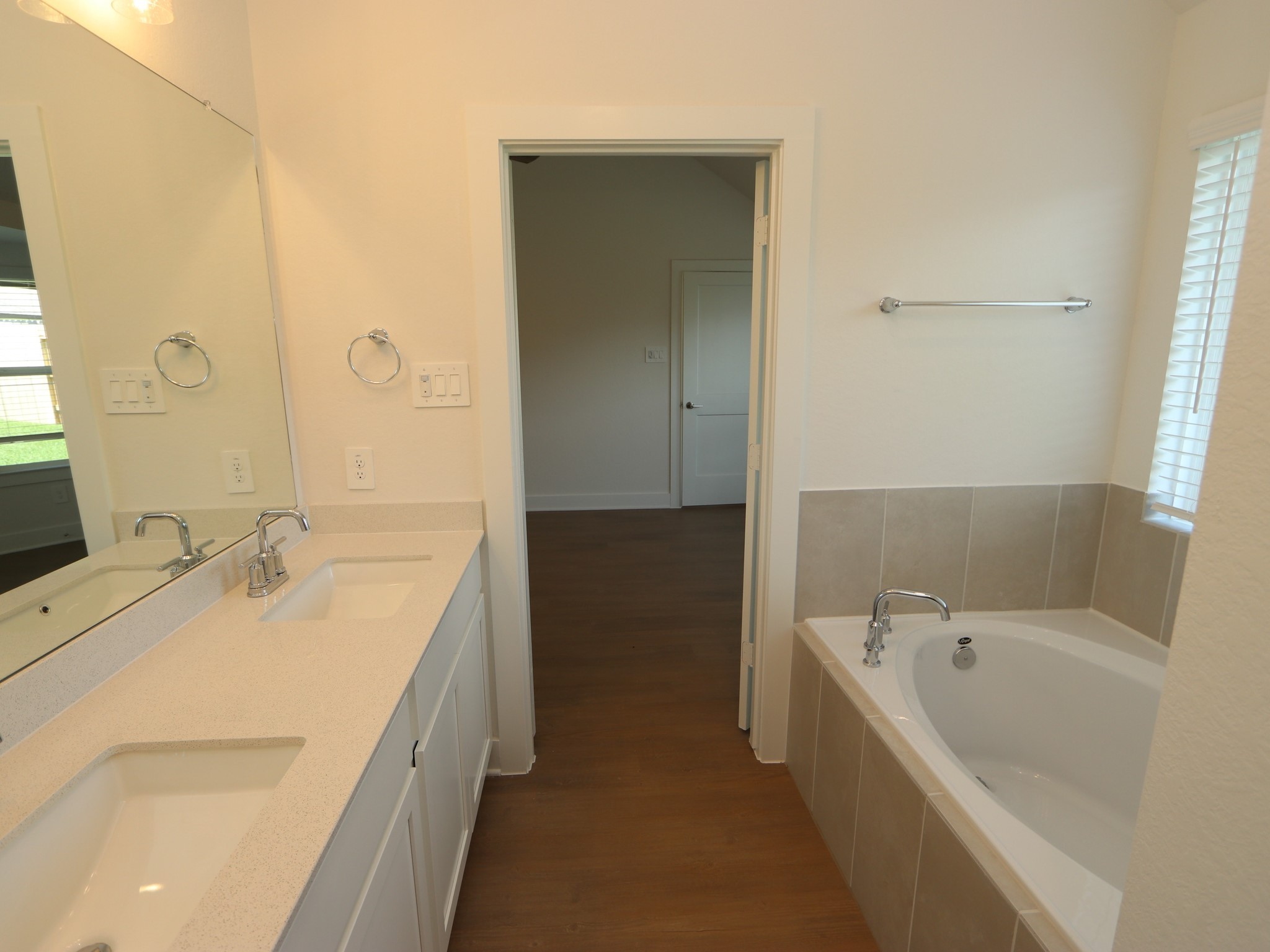 22478 Birchfield Grove Lane Property Photo 4