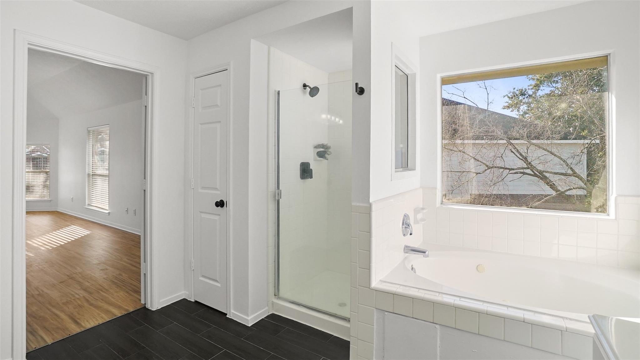 810 Flanners Court Property Photo 23