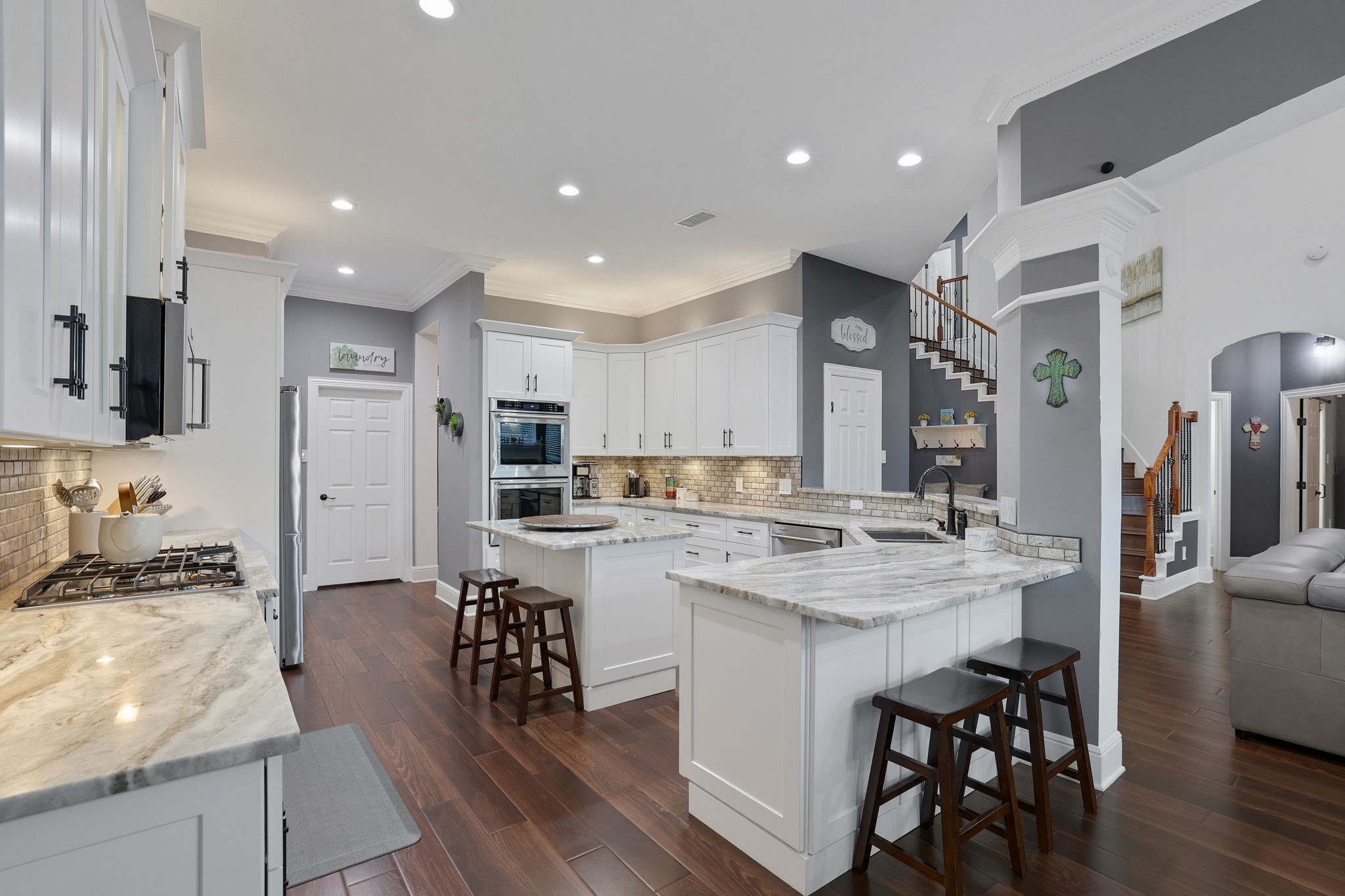 6407 Holly Canyon Court Property Photo 15