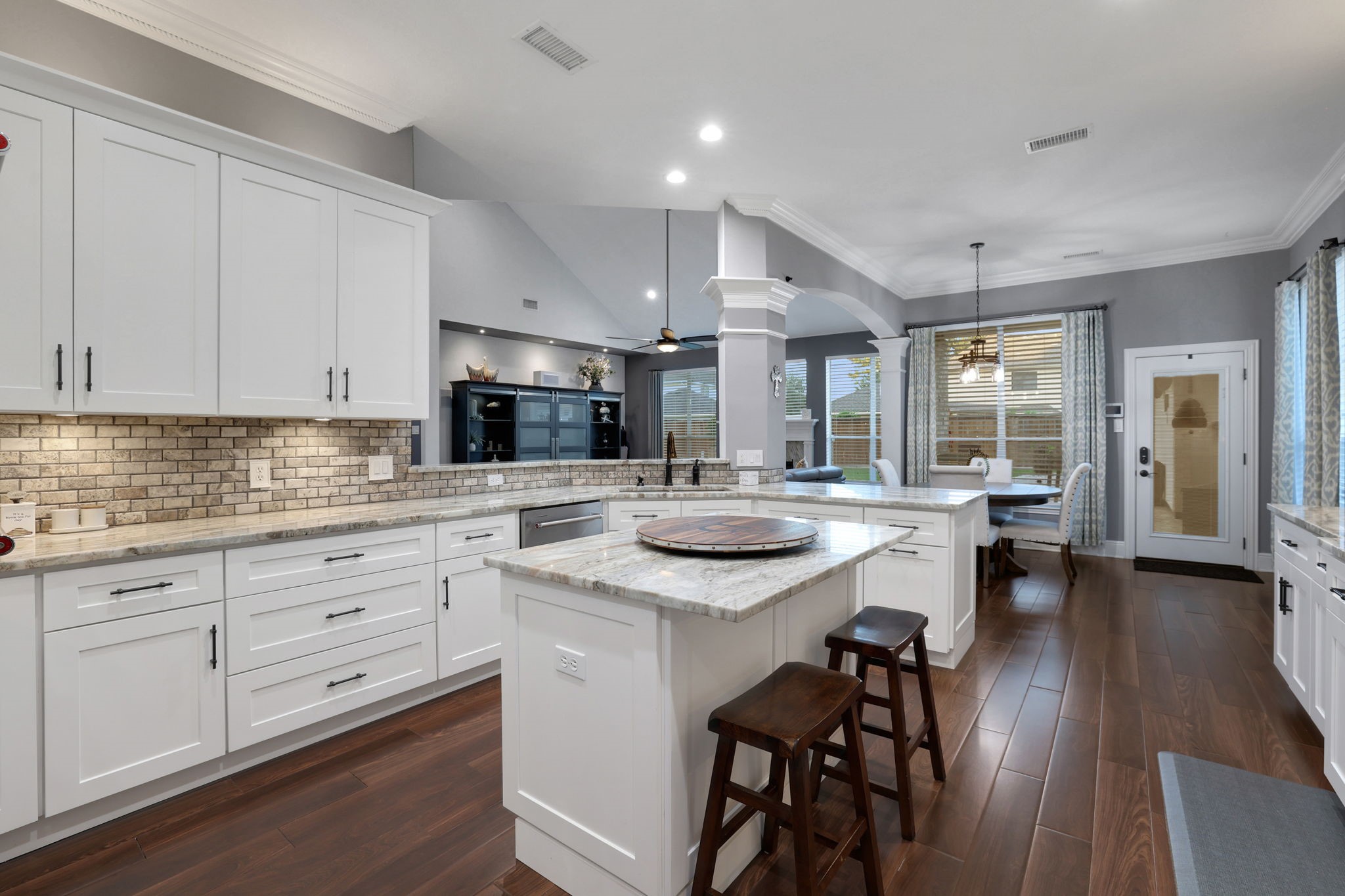 6407 Holly Canyon Court Property Photo 18