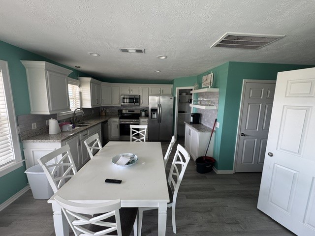 3409 Beachcomber Property Photo 7