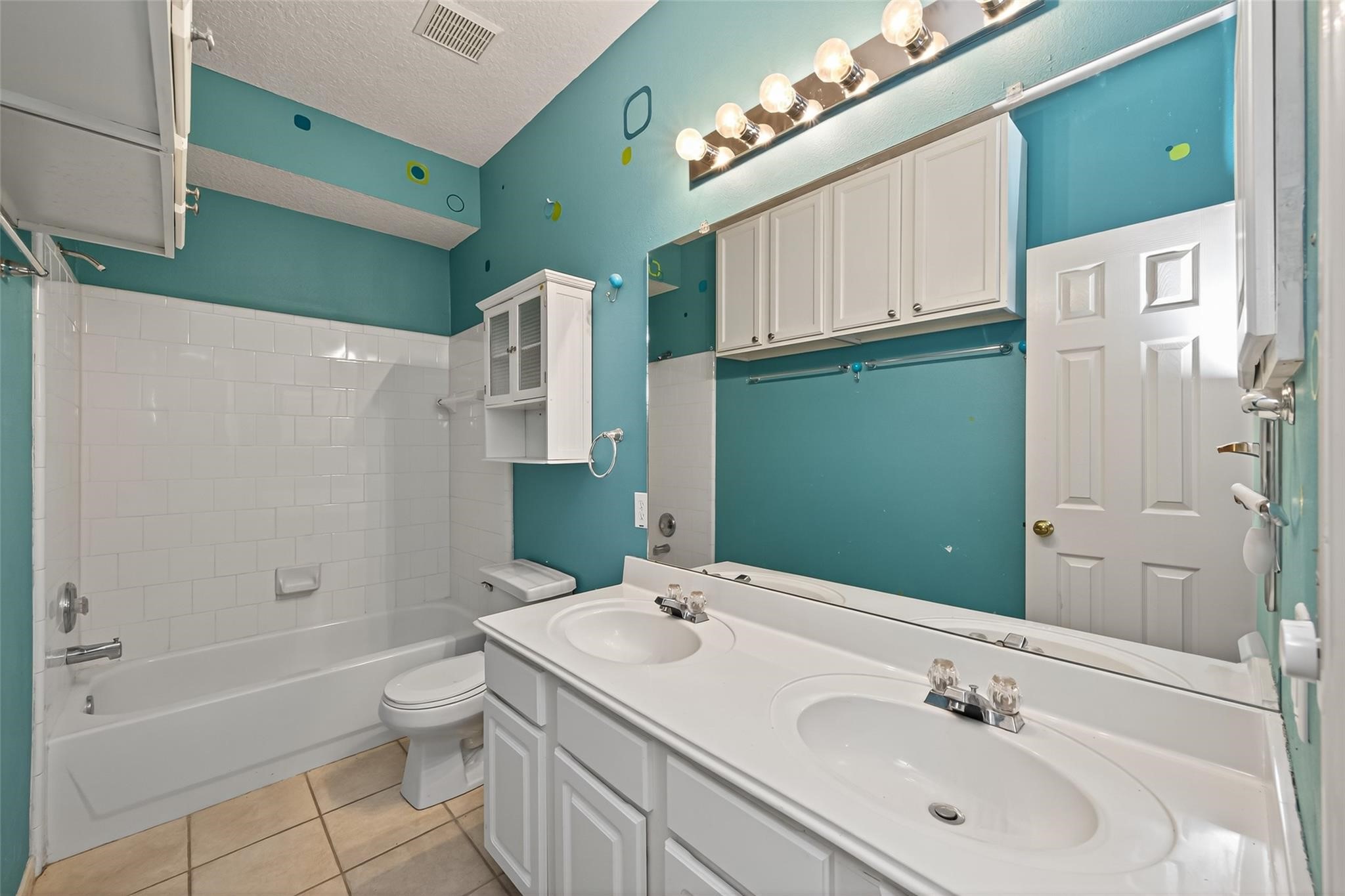 5908 Timber Oaks Ridge Property Photo 13