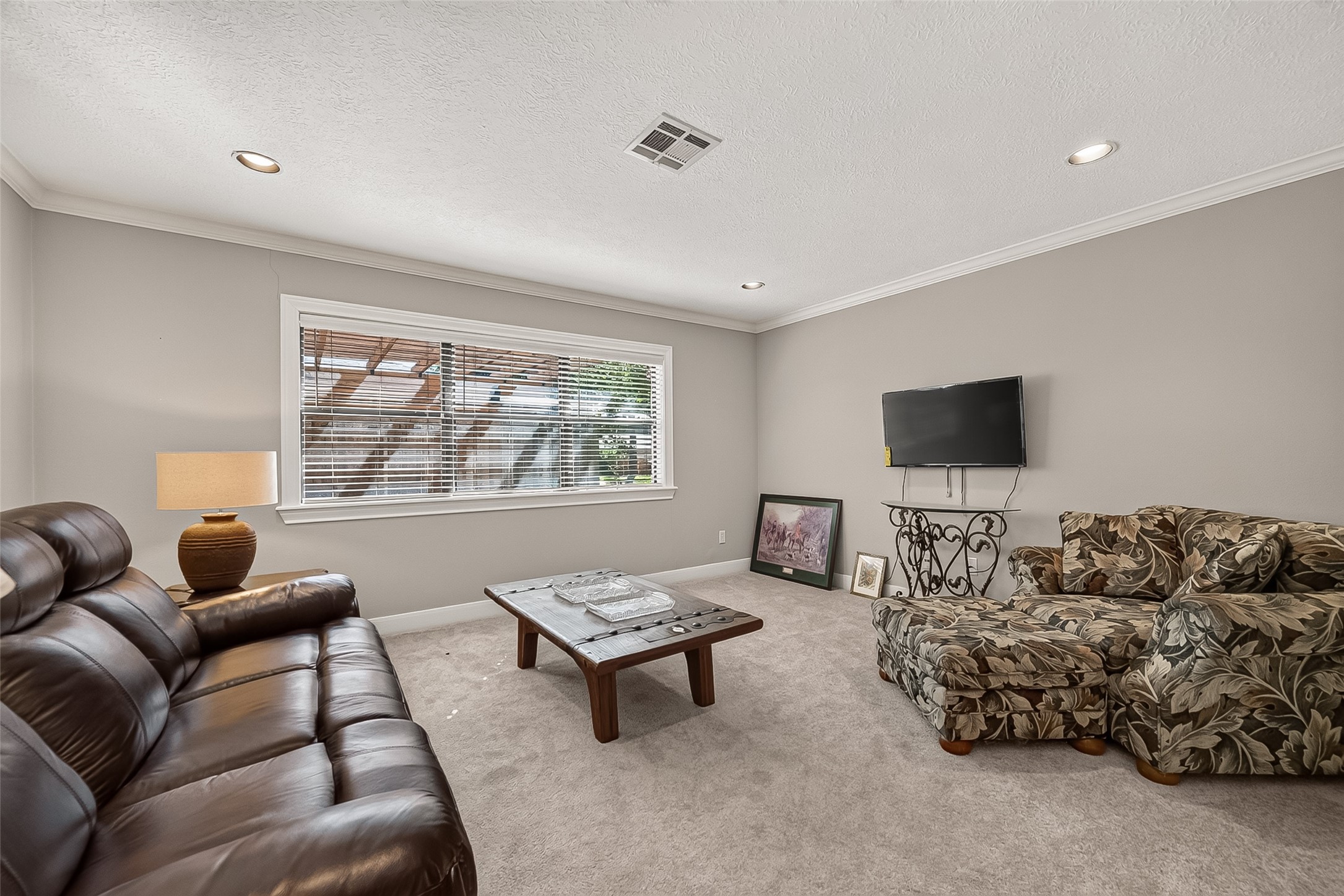 31 Champions Colony E Property Photo 5