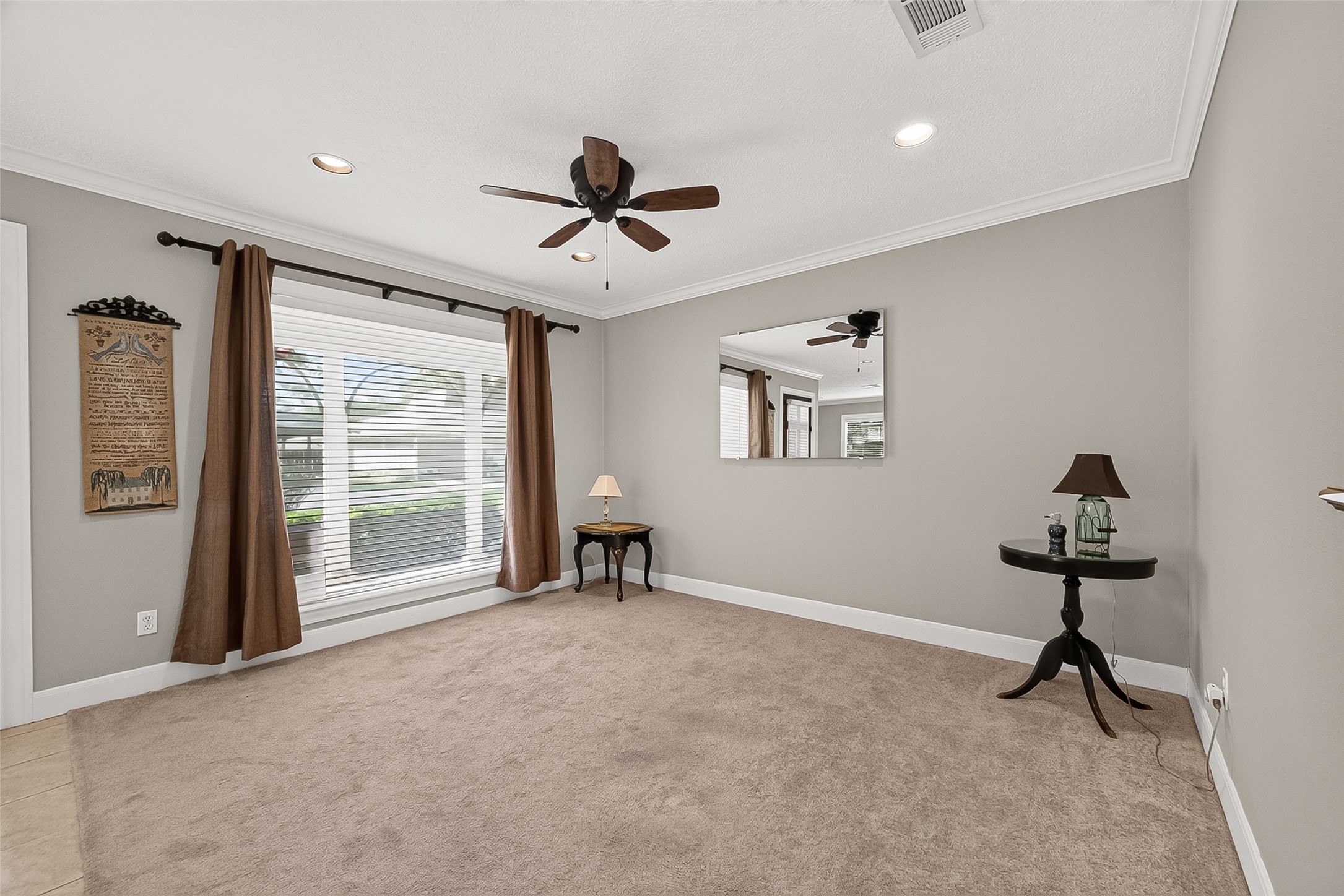 31 Champions Colony E Property Photo 6