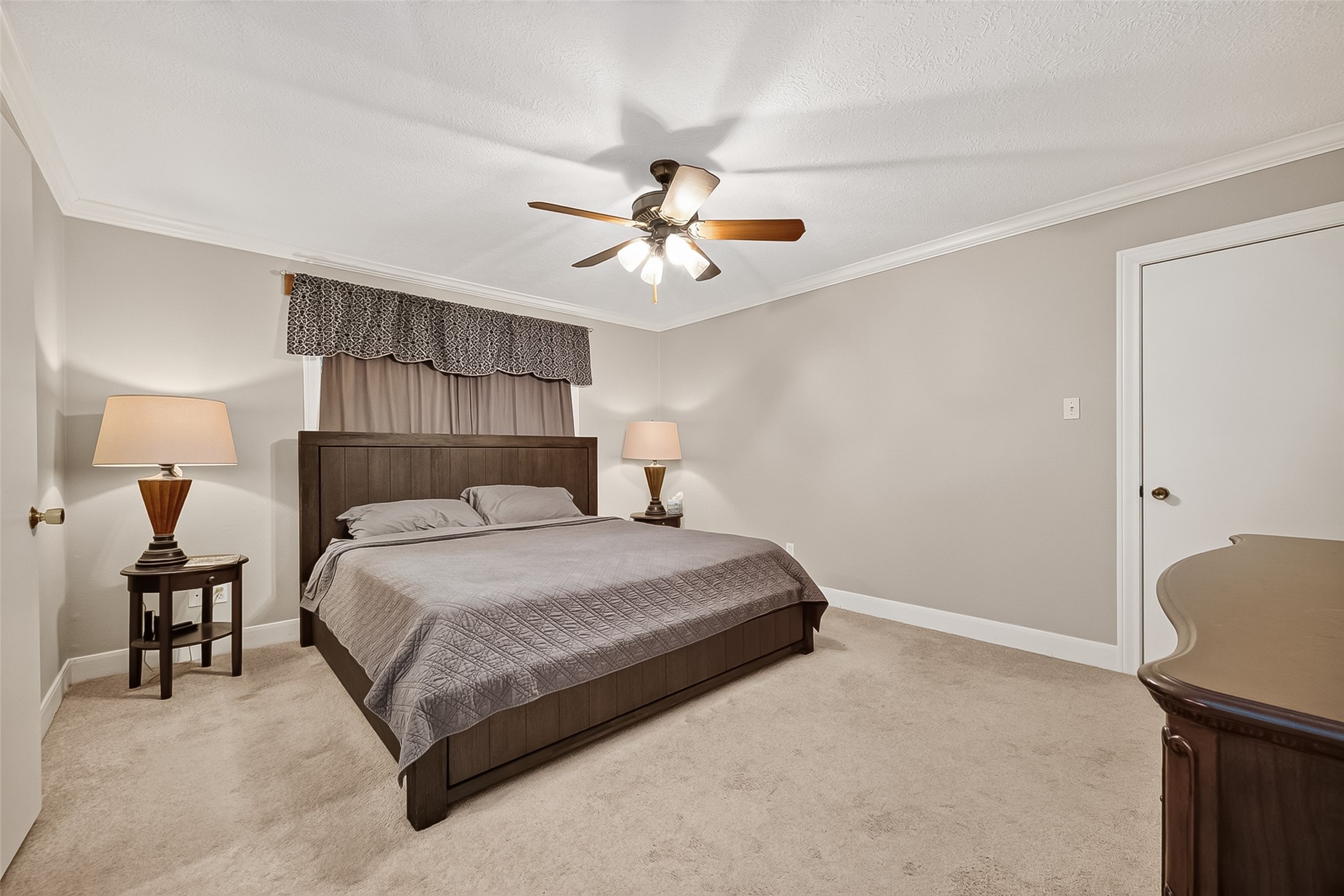 31 Champions Colony E Property Photo 18