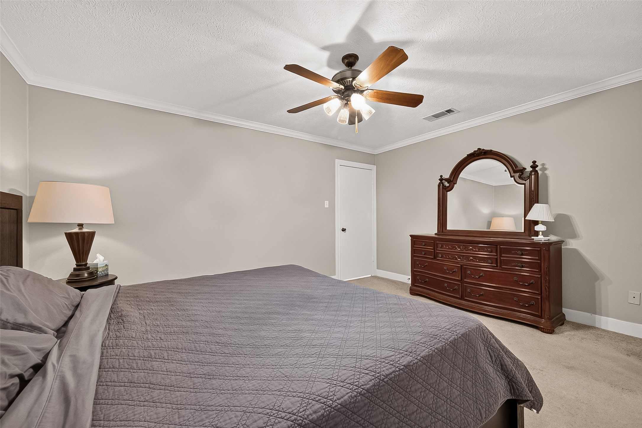 31 Champions Colony E Property Photo 19