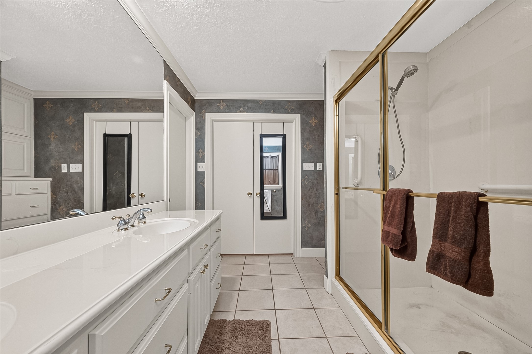31 Champions Colony E Property Photo 23