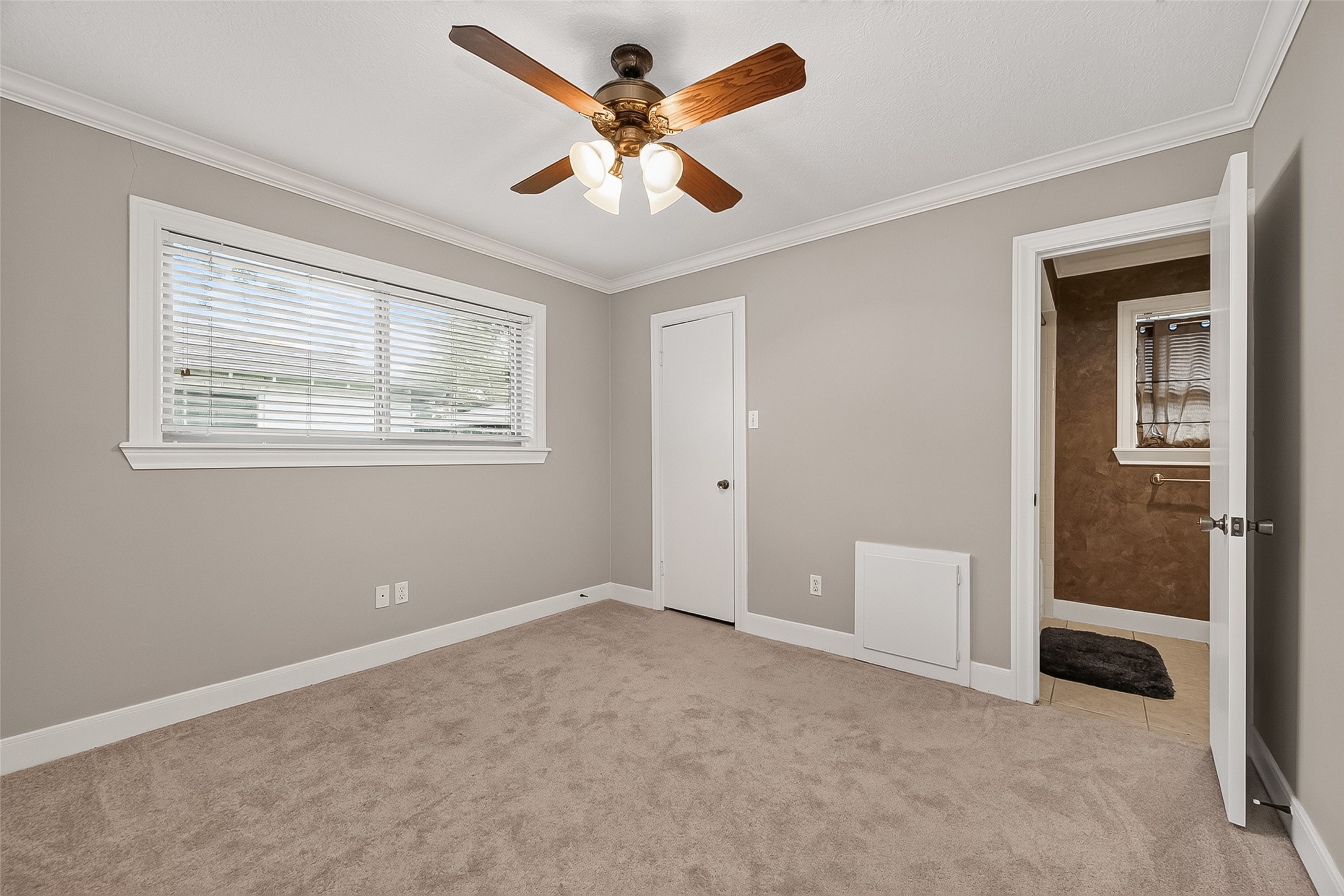 31 Champions Colony E Property Photo 25