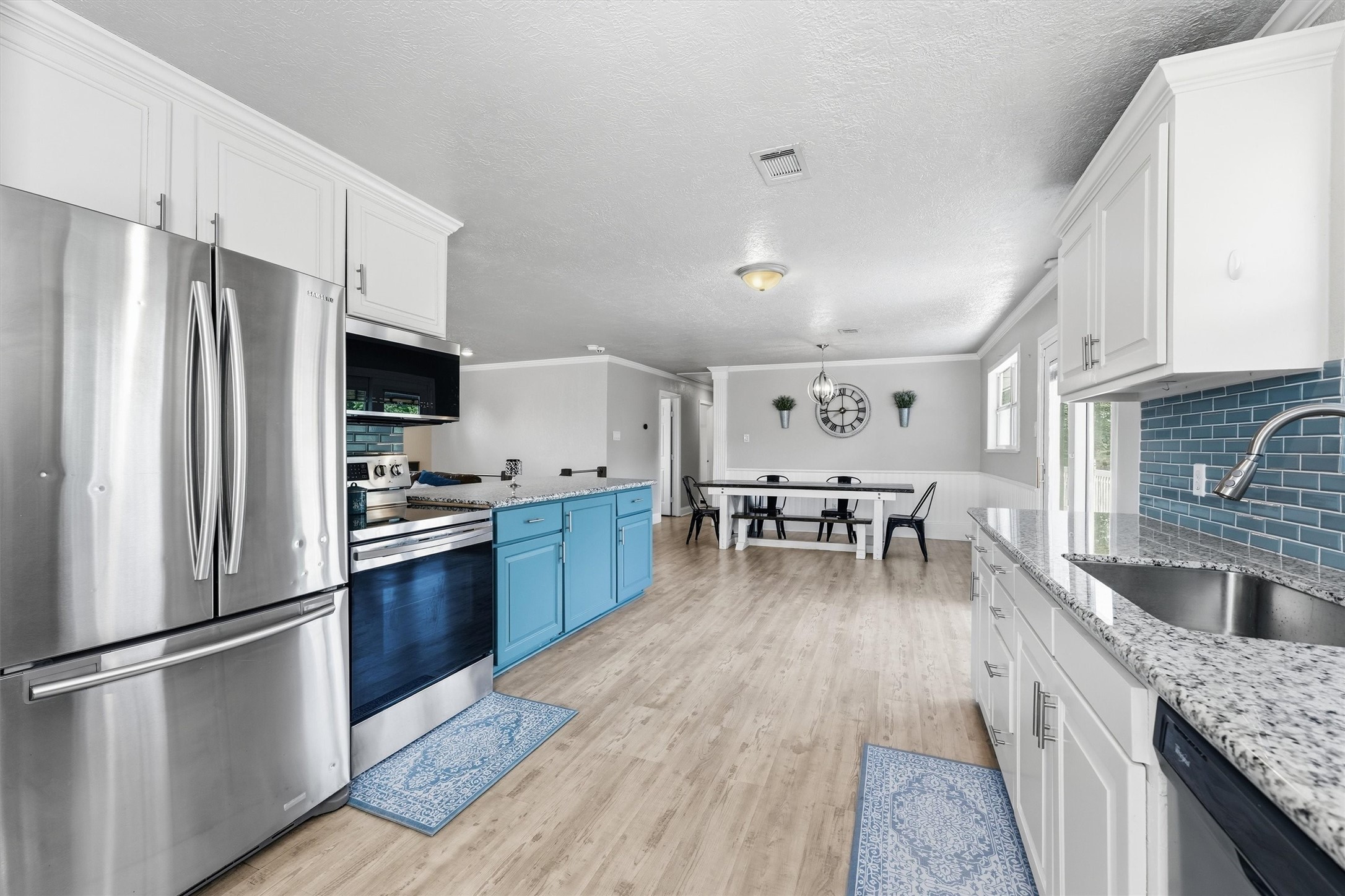 625 Shadylawn Street Property Photo 10