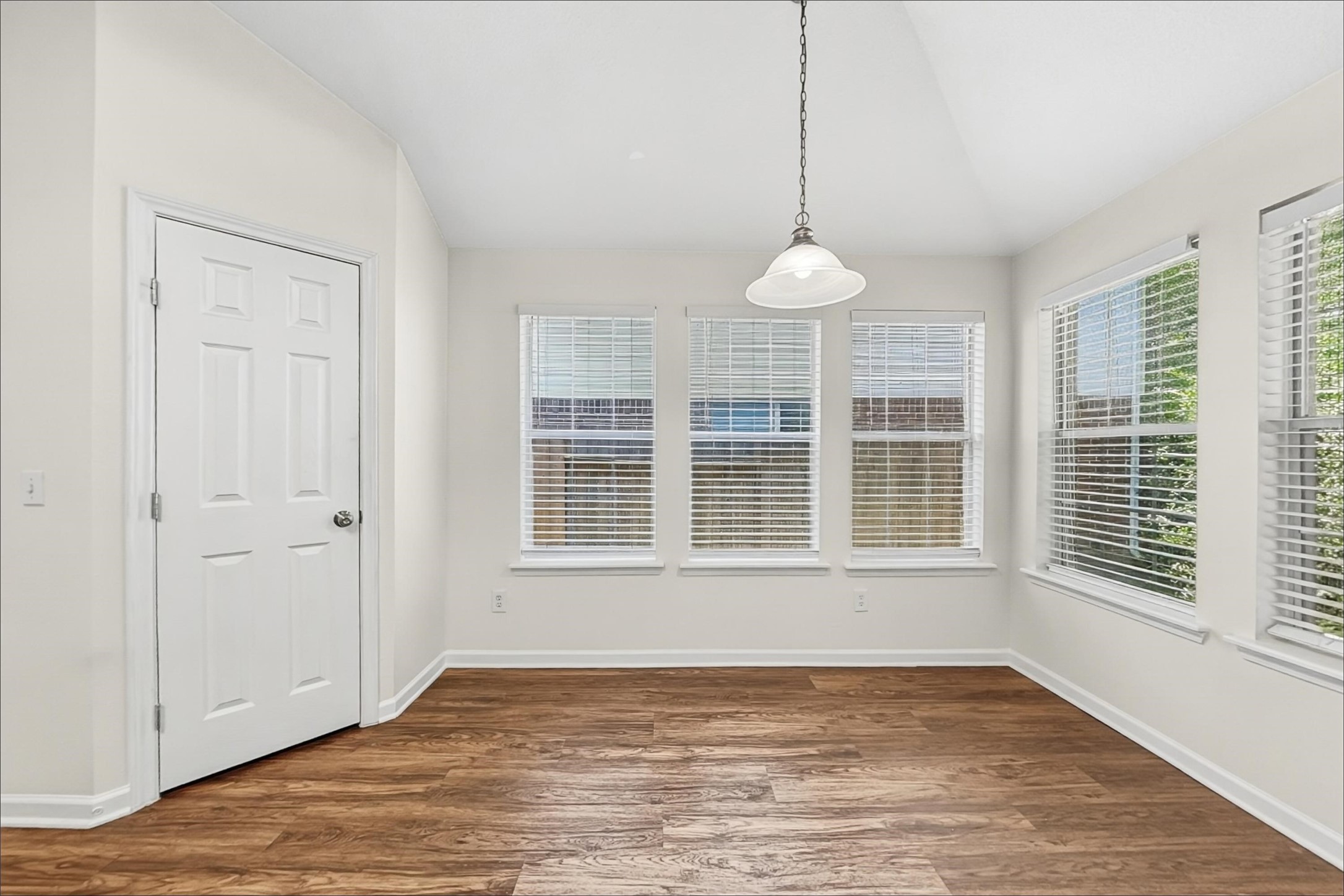 22111 Cassini Court Property Photo 4
