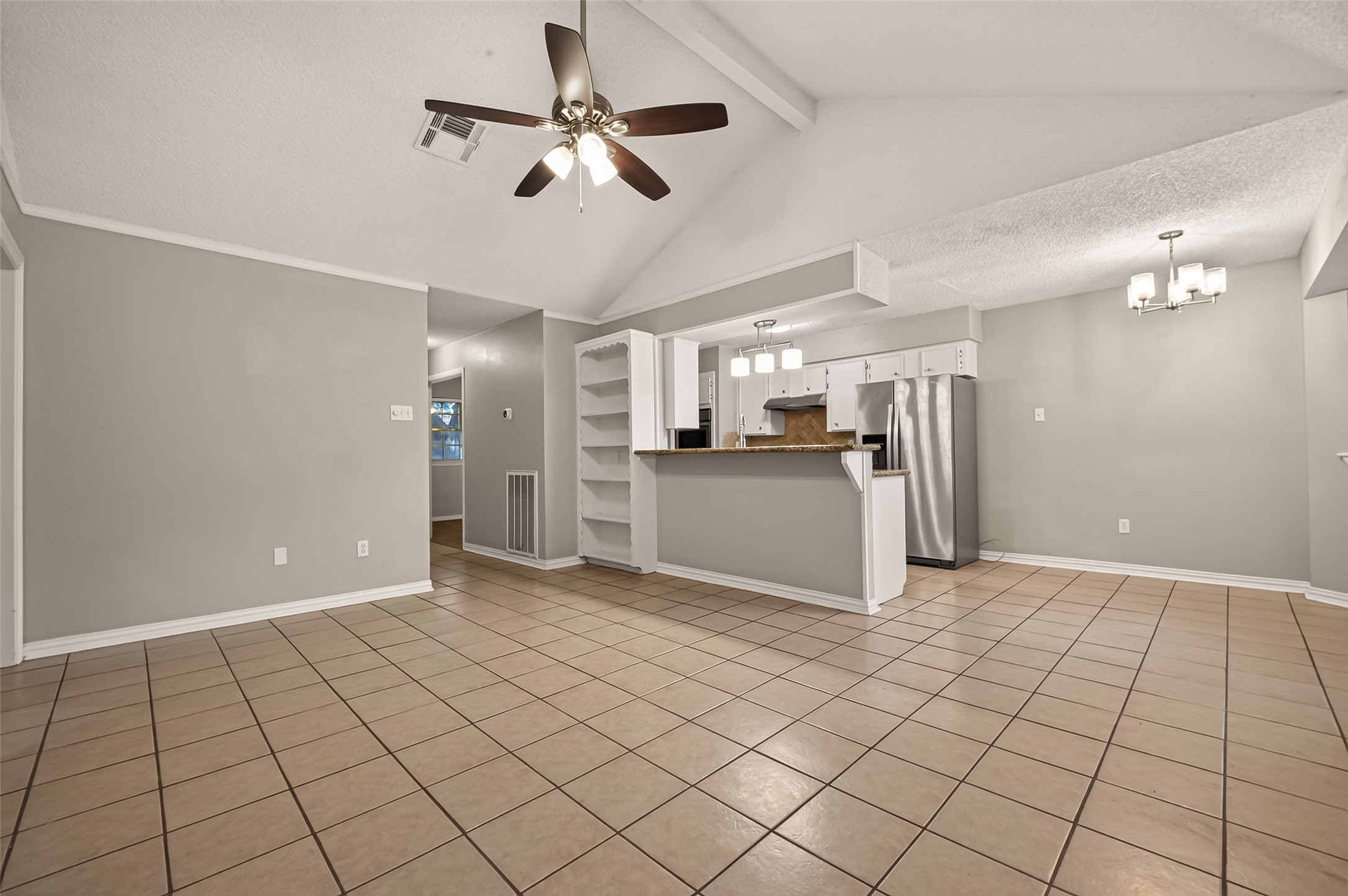 5735 Hoover Street Property Photo 6
