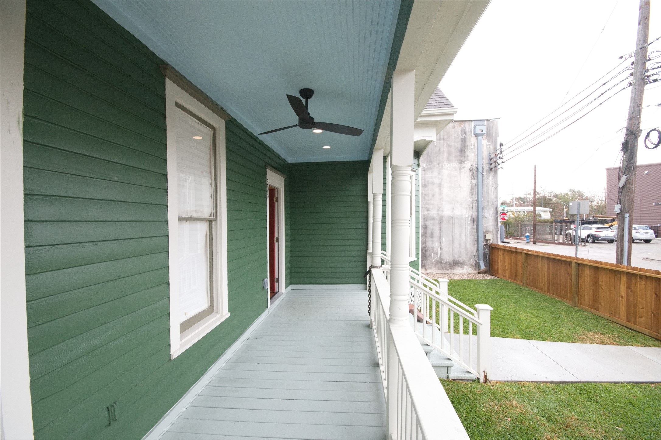 505 Winnie Street Property Photo 3