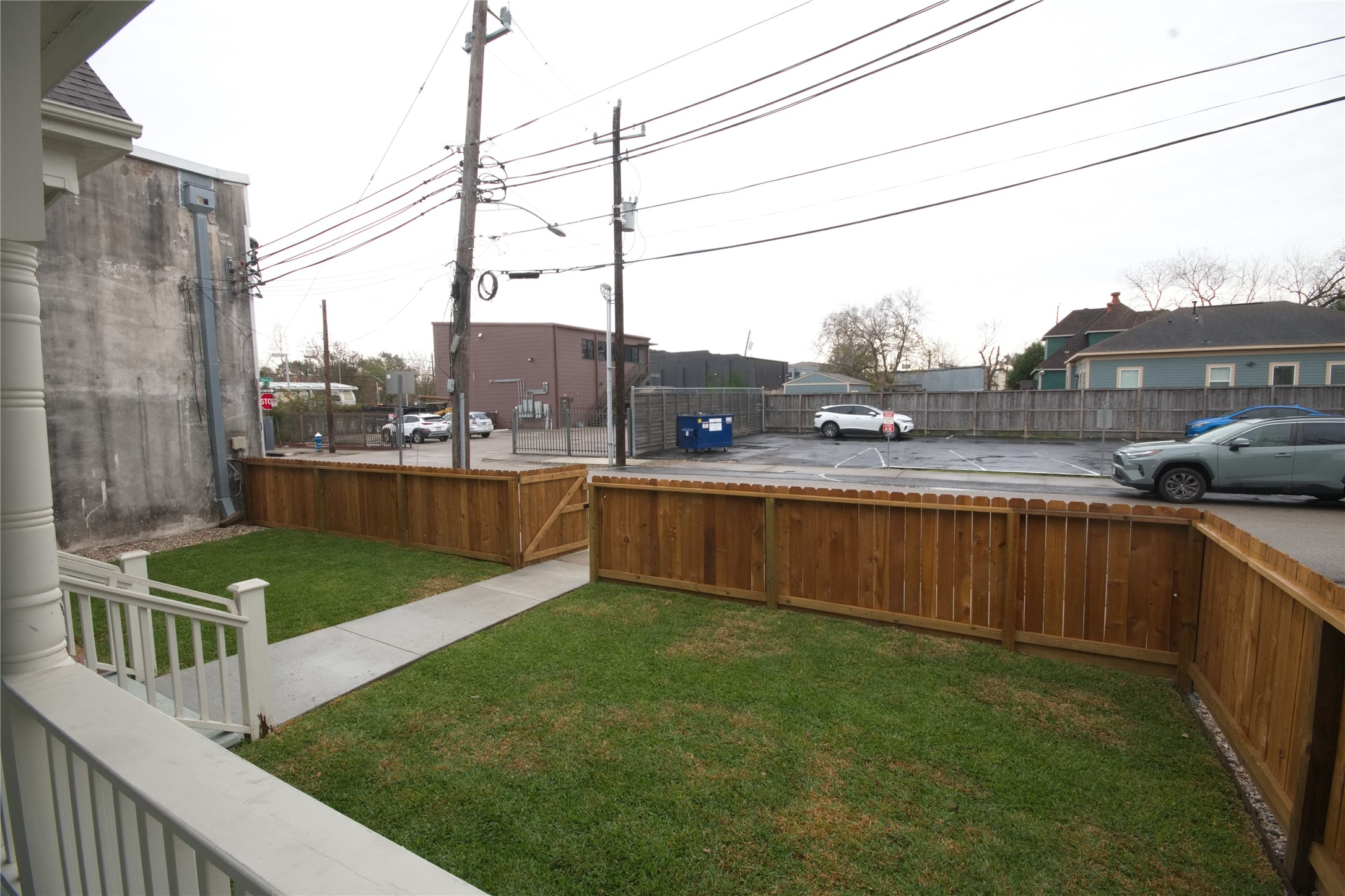 505 Winnie Street Property Photo 5