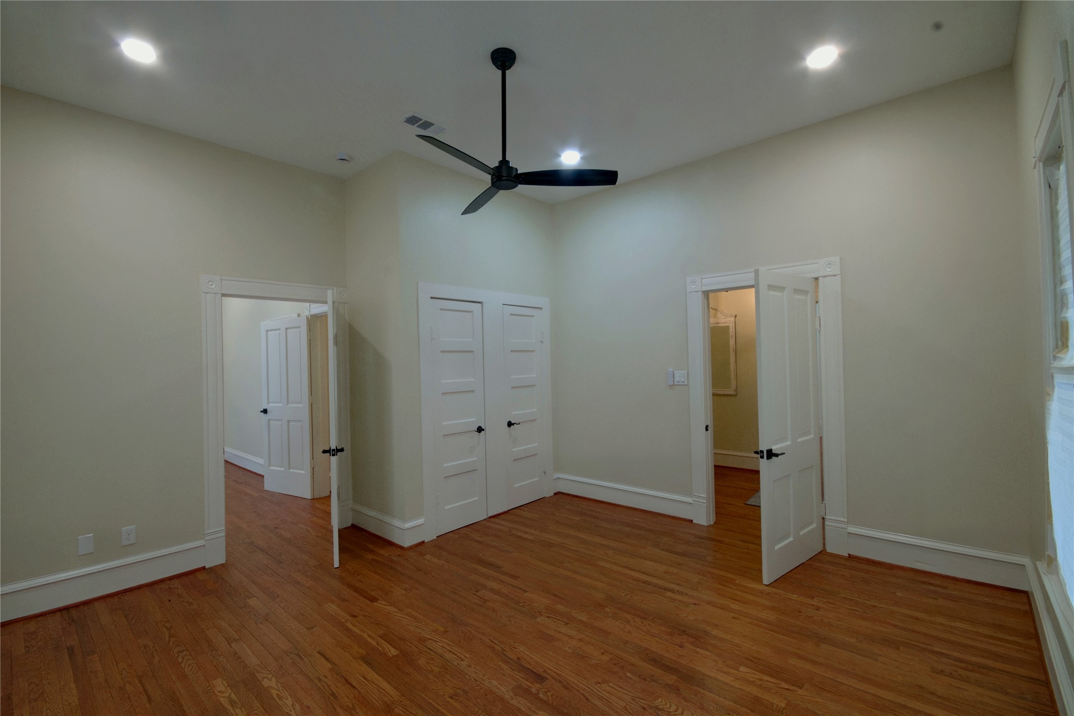 505 Winnie Street Property Photo 17