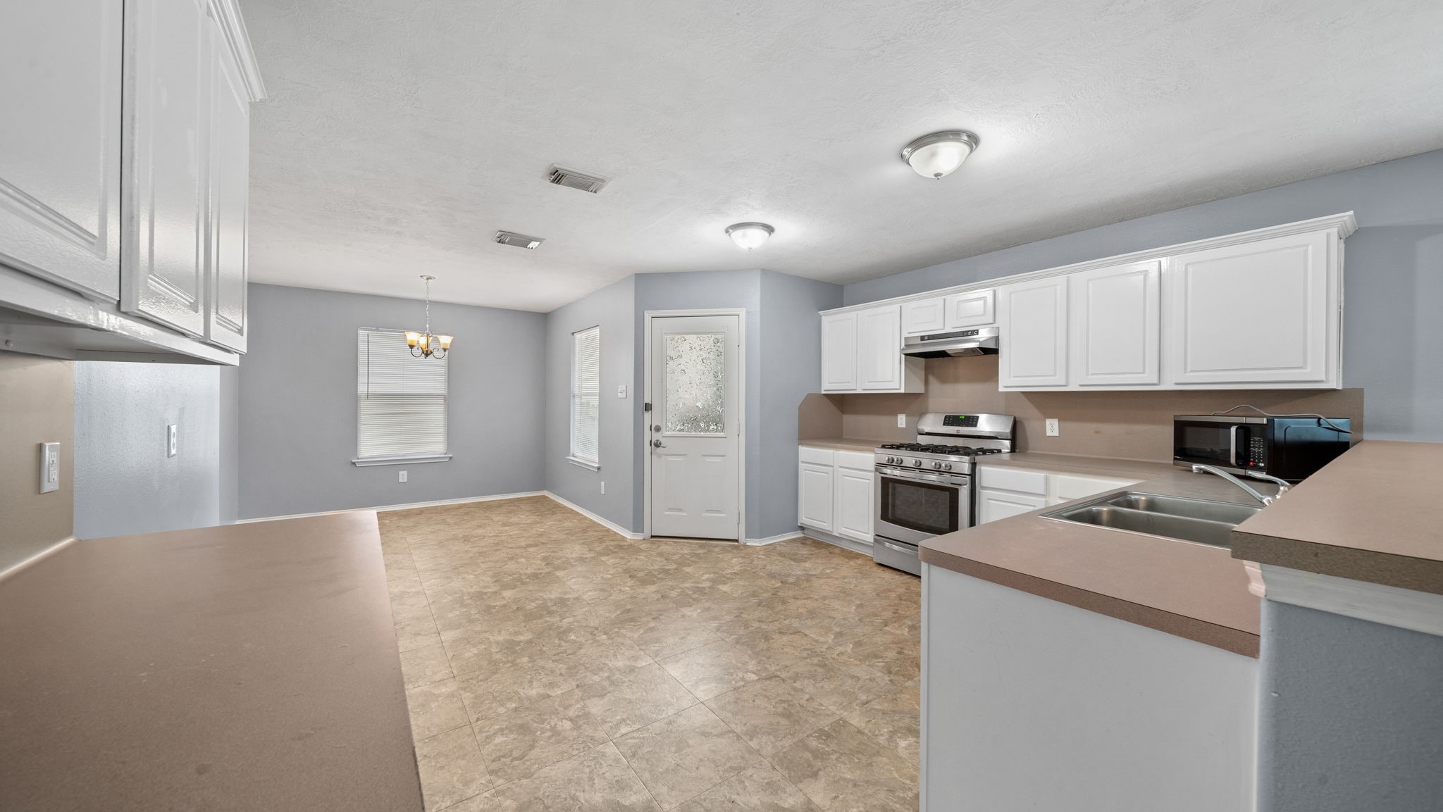 134 S Vesper Bend Circle Property Photo 8