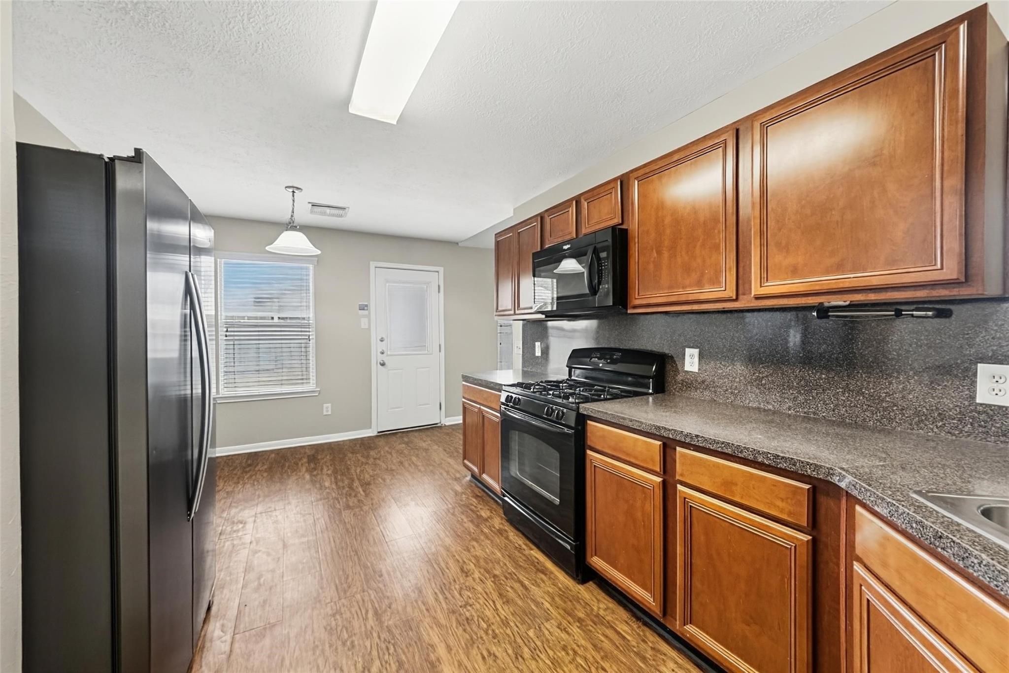 8302 Hardy Elm Street Property Photo 2