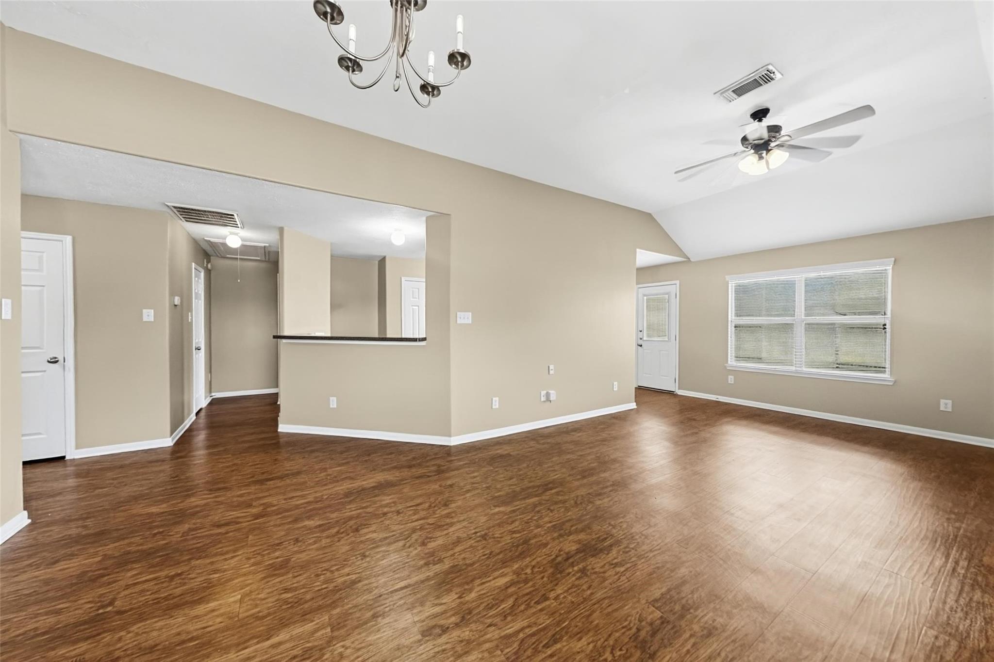 8302 Hardy Elm Street Property Photo 4