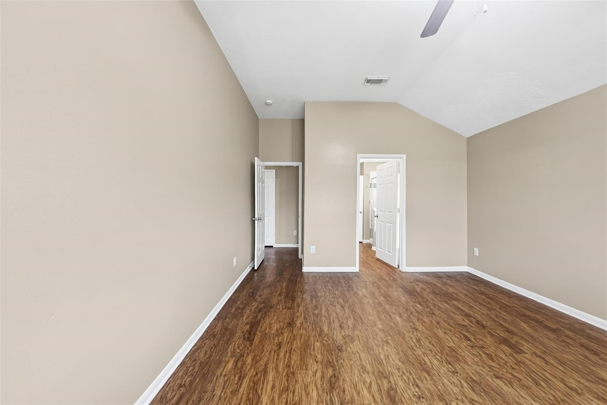 8302 Hardy Elm Street Property Photo 8
