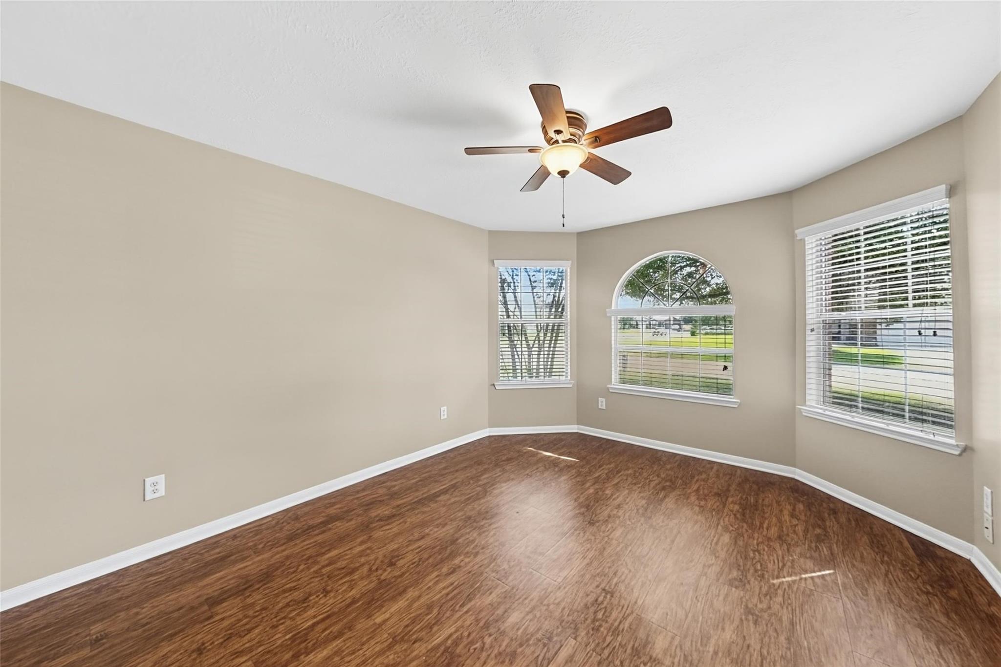8302 Hardy Elm Street Property Photo 11