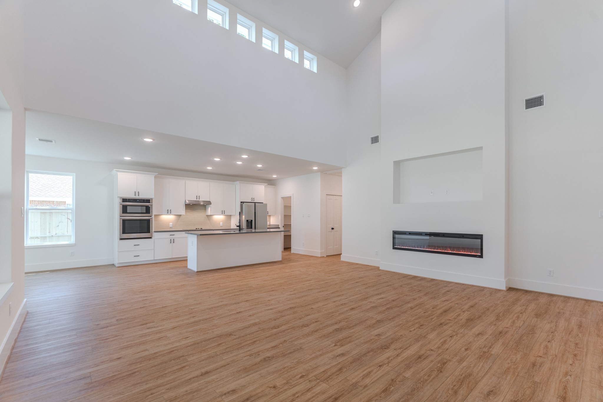 3203 Hemingway Drive Property Photo 1
