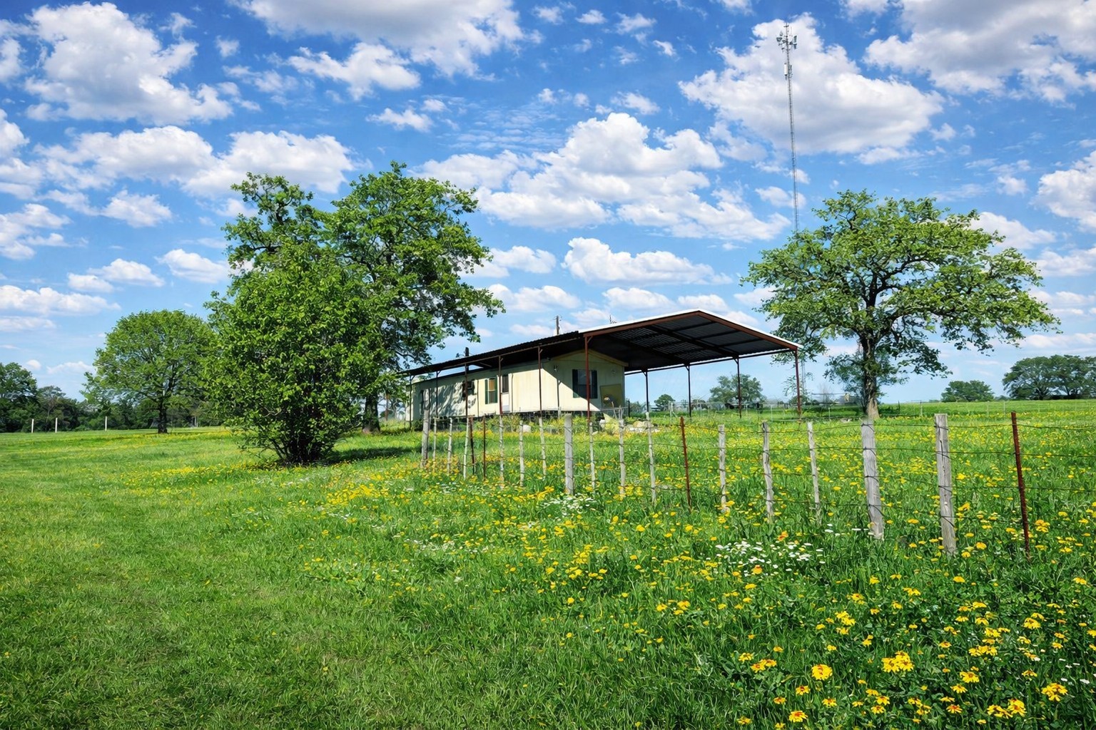 12811 E Us Highway 79 Property Photo 1