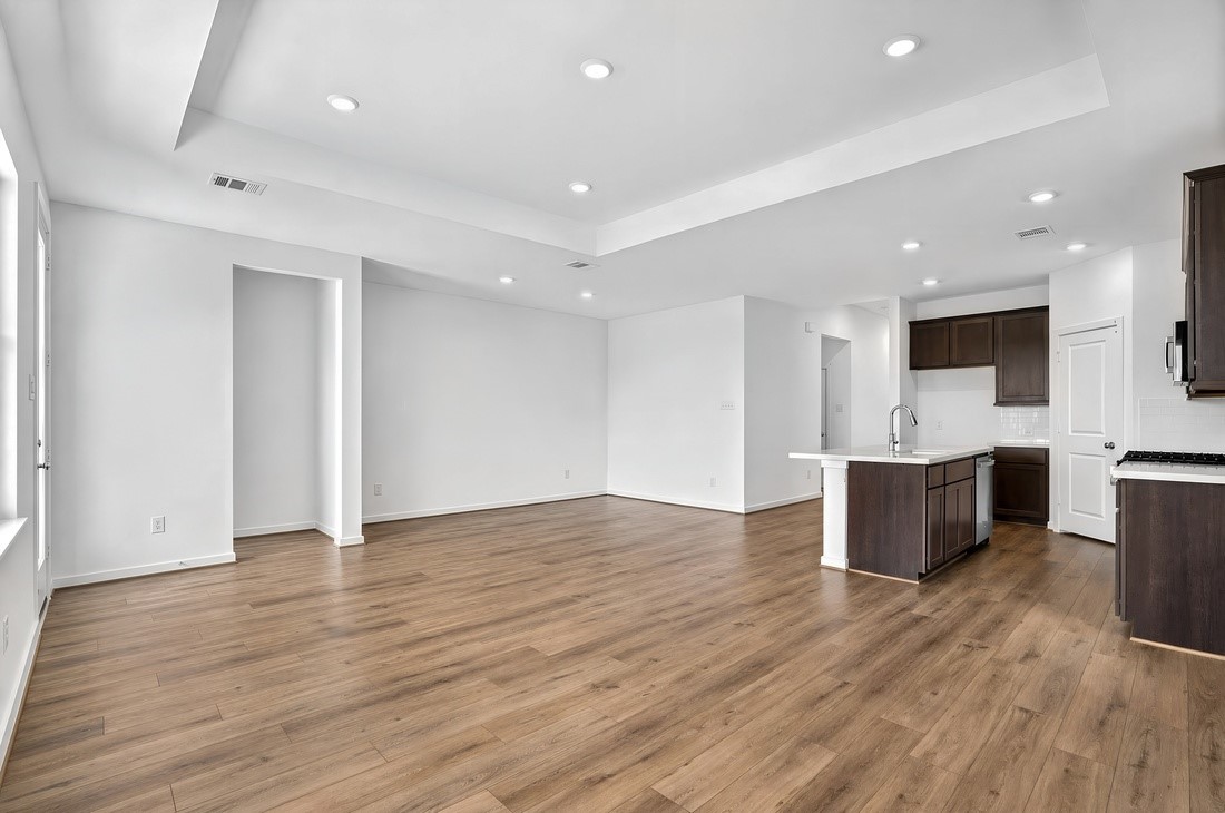 9630 Akashi Run Drive Property Photo 7