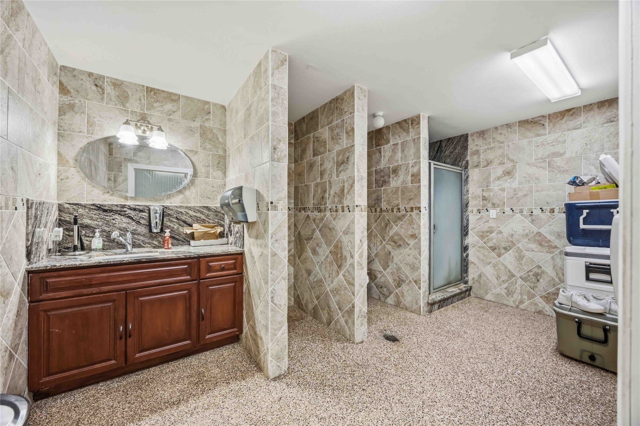 22731 Ford Road Property Photo 31