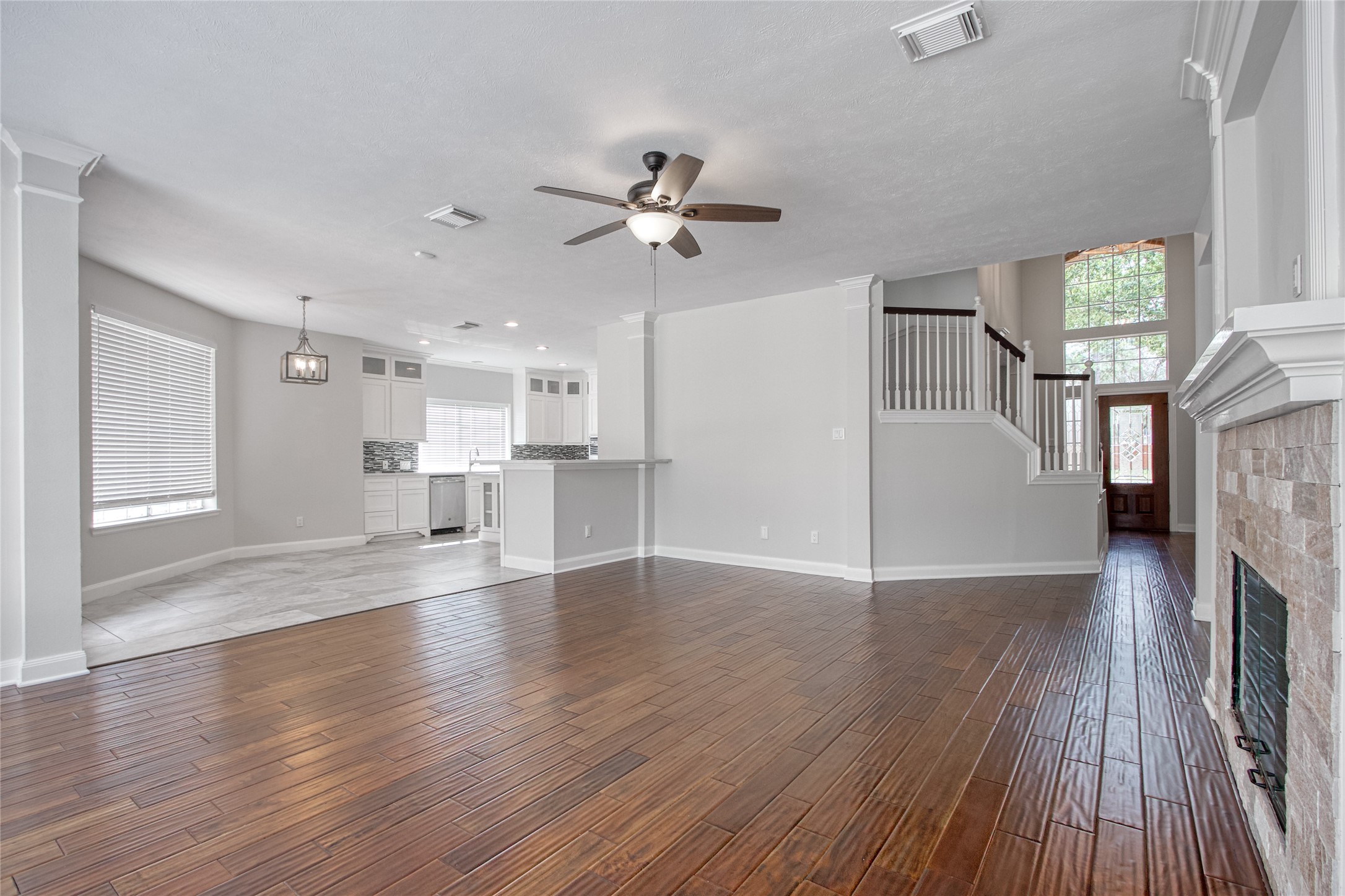 14010 Lakewood Crossing Boulevard Property Photo 11