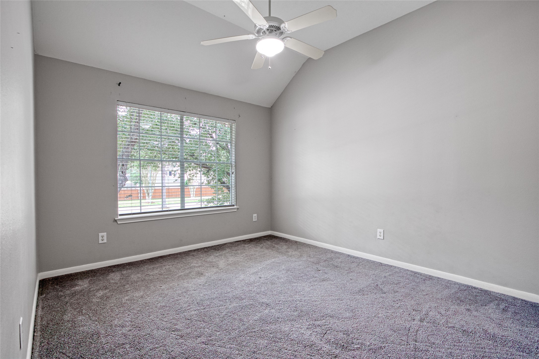14010 Lakewood Crossing Boulevard Property Photo 20