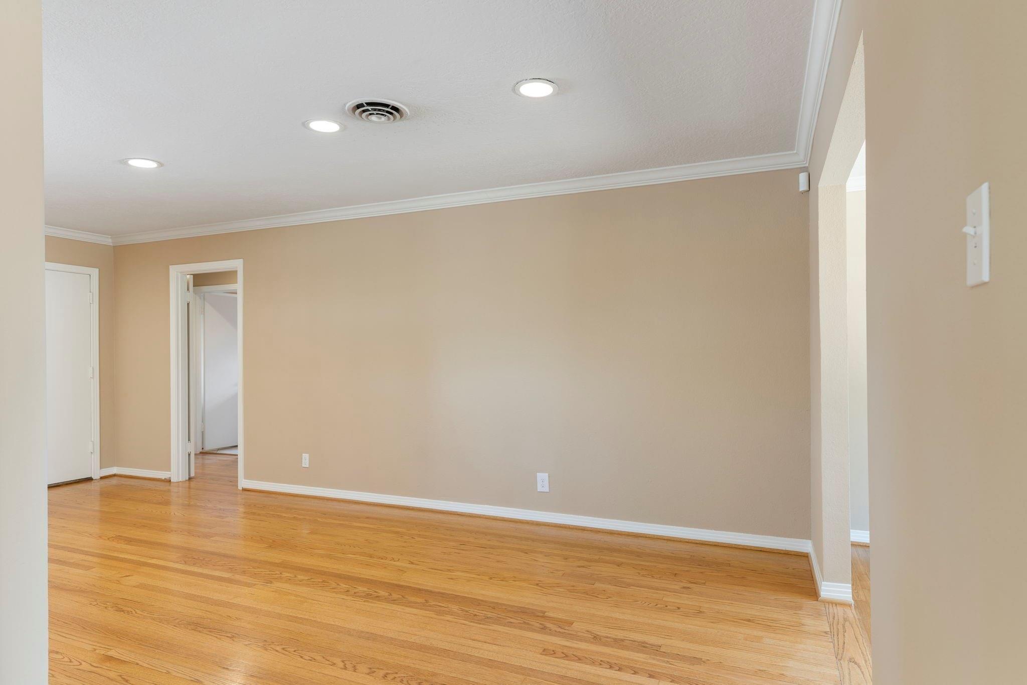 1802 Turnpike Road Property Photo 13