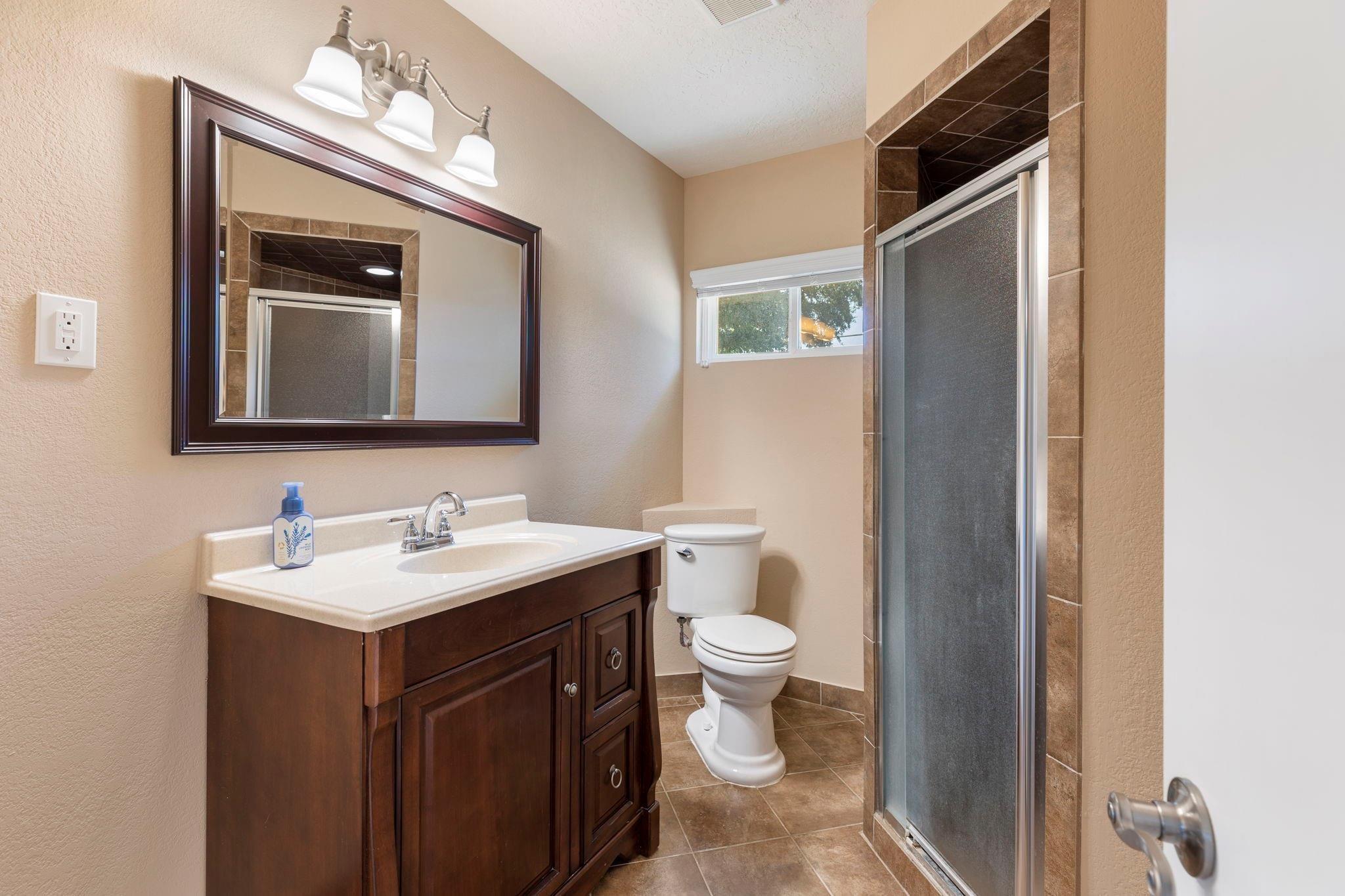 1802 Turnpike Road Property Photo 33