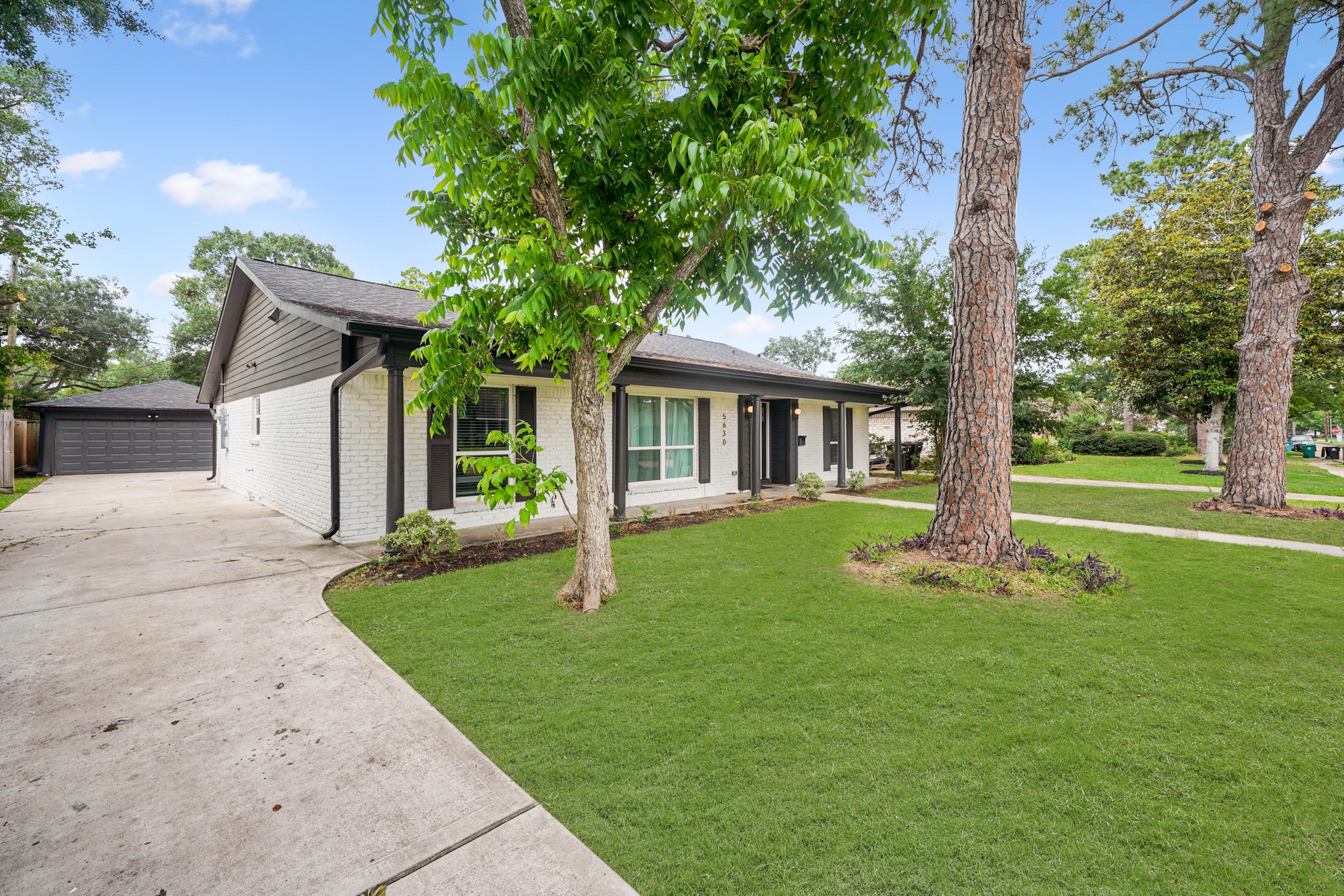 5630 Lymbar Drive Property Photo 3