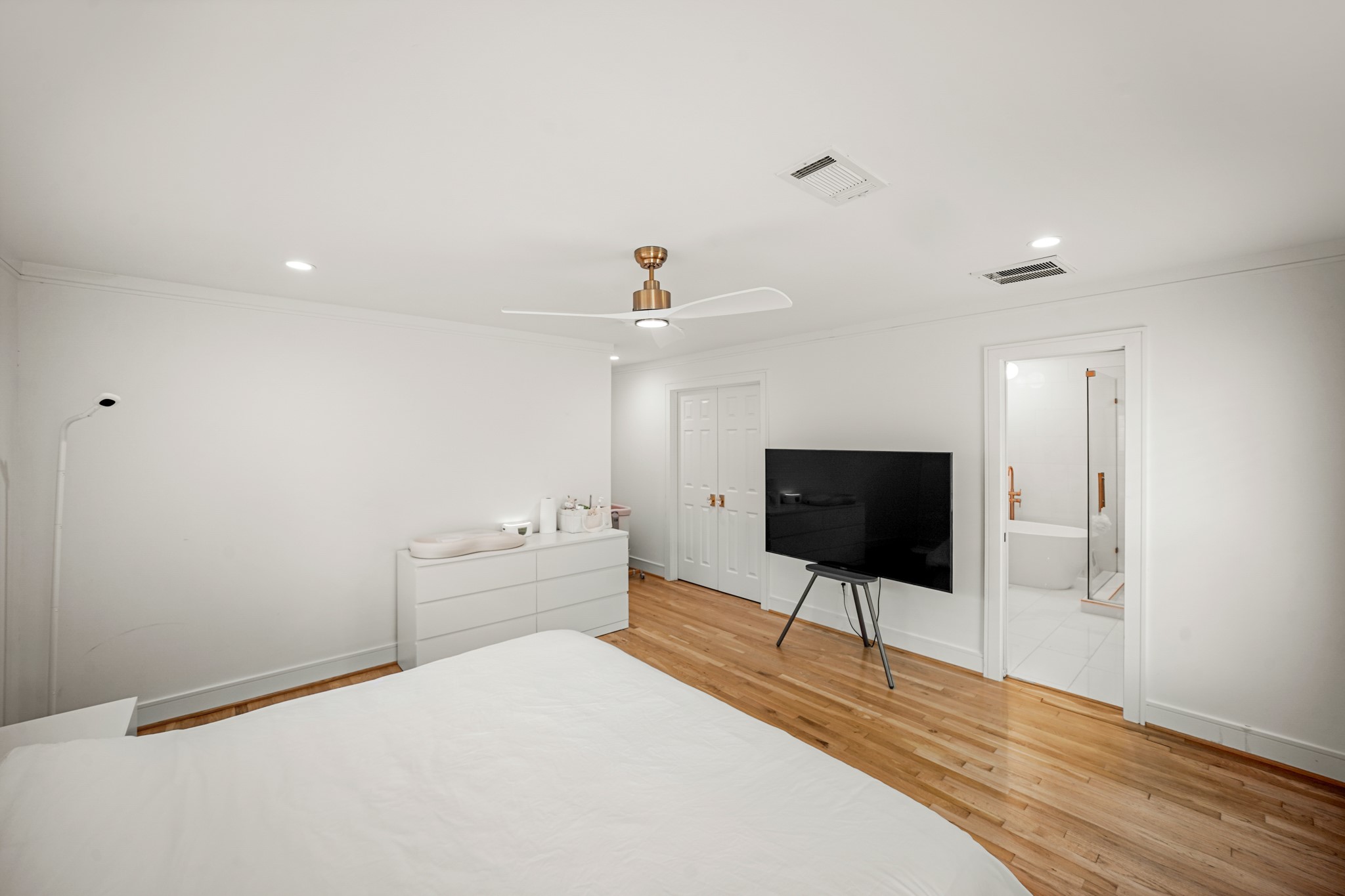 5630 Lymbar Drive Property Photo 16