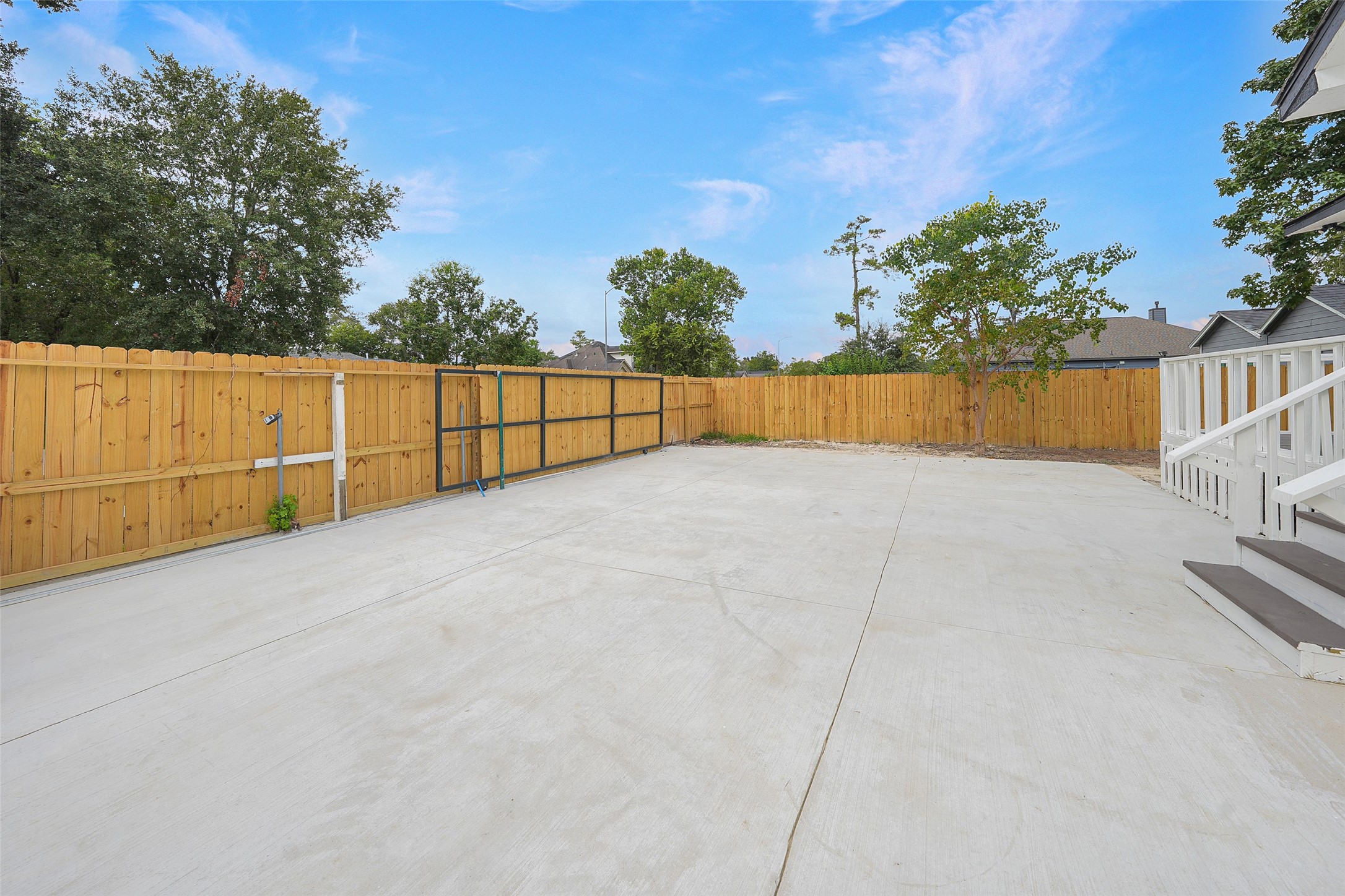 9305 Kentshire Drive Property Photo 2